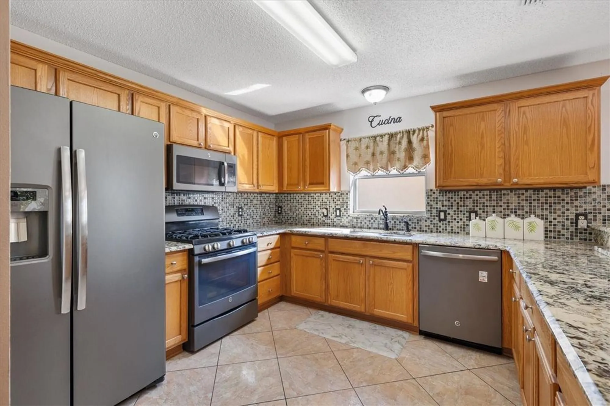 Property Slideshow image 5 of 35 | 1562 hancock st, The Villages, FL, 32162