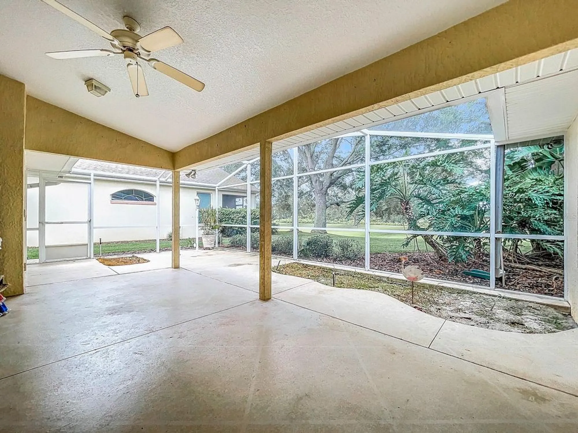 Property Slideshow image 45 of 60 | 5430 sir churchill dr, Leesburg, FL, 34748