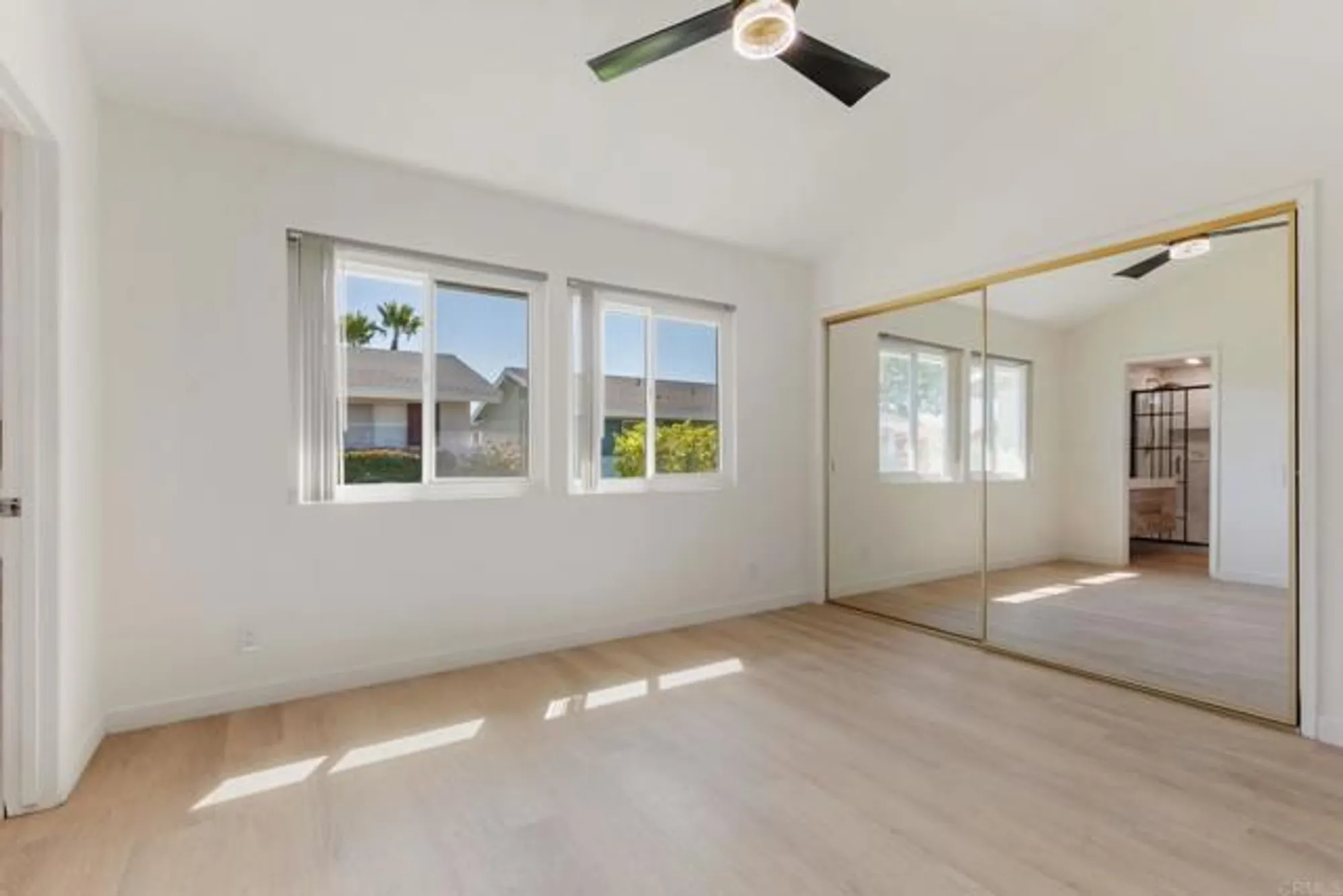 Property Slideshow image 19 of 40 | 3755 vista campana 30, Oceanside, CA, 92057