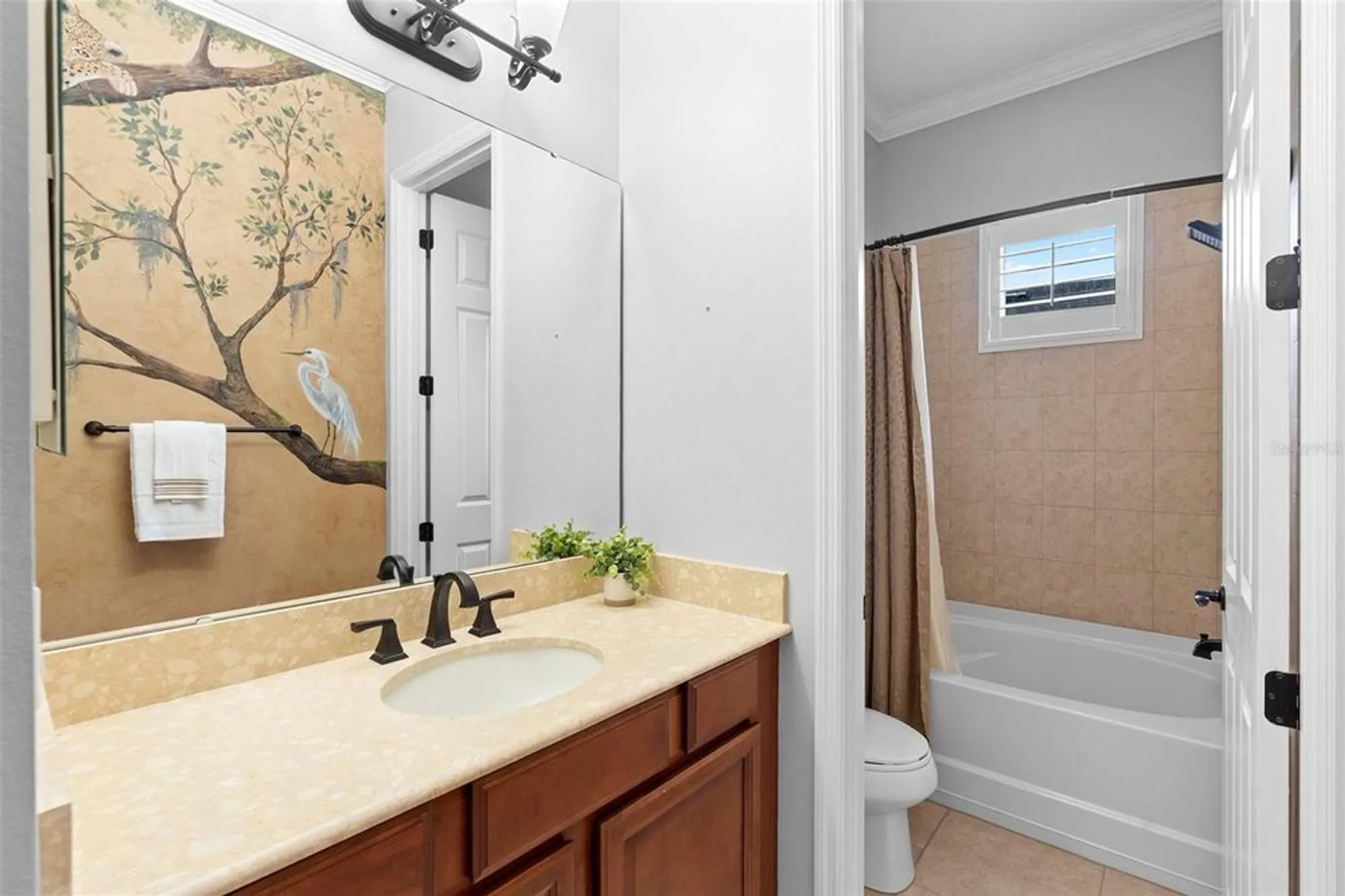 Property Slideshow image 28 of 47 | 1128 heron point way, Deland, FL, 32724