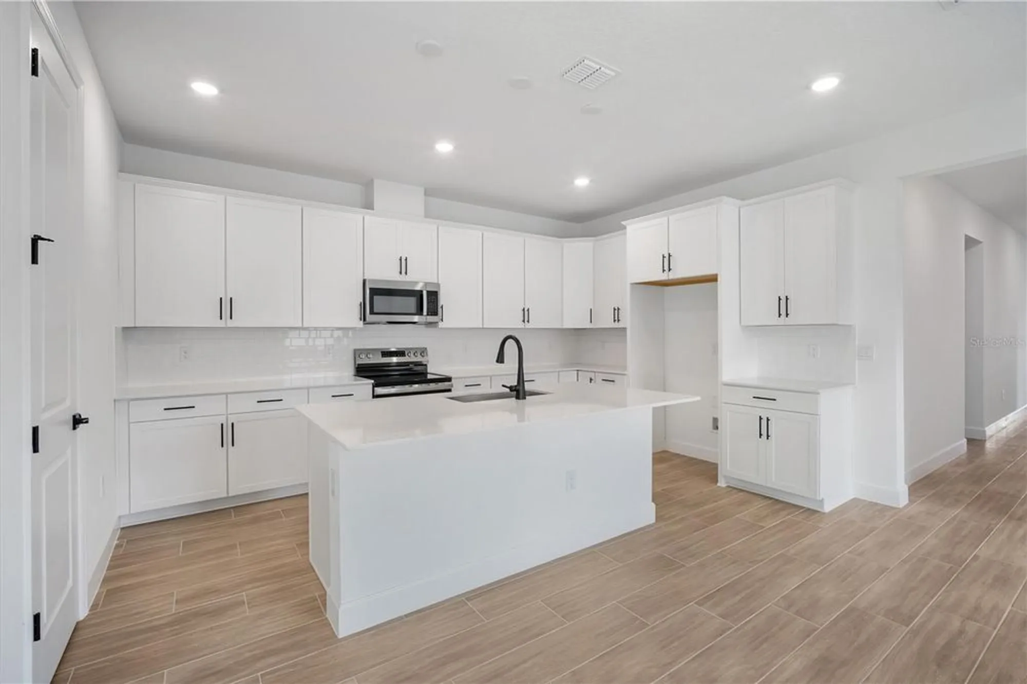 Property Slideshow image 12 of 45 | 9195 players dr, Weeki Wachee, FL, 34613