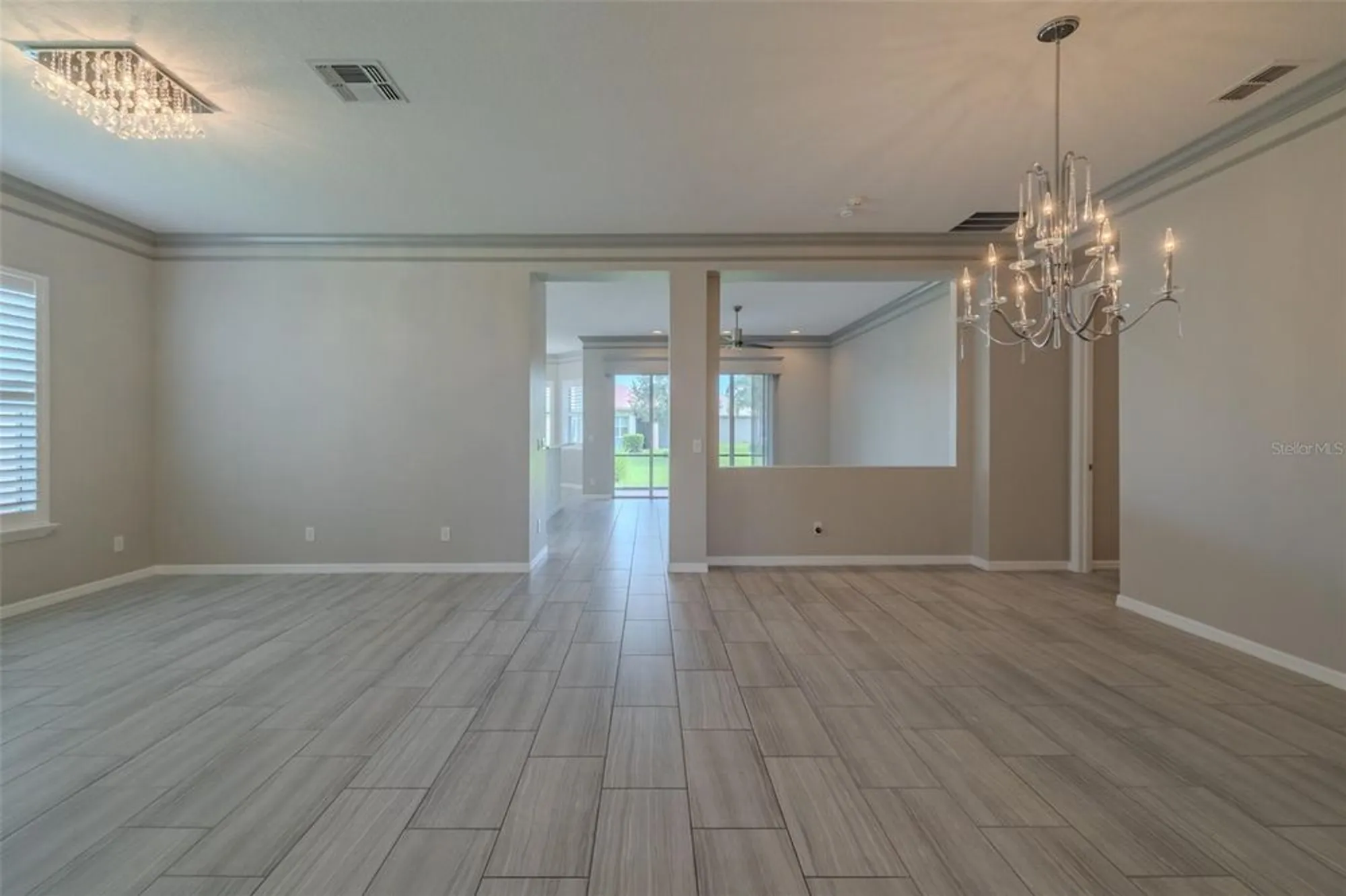 Property Slideshow image 18 of 100 | 16106 cedar key dr, Wimauma, FL, 33598