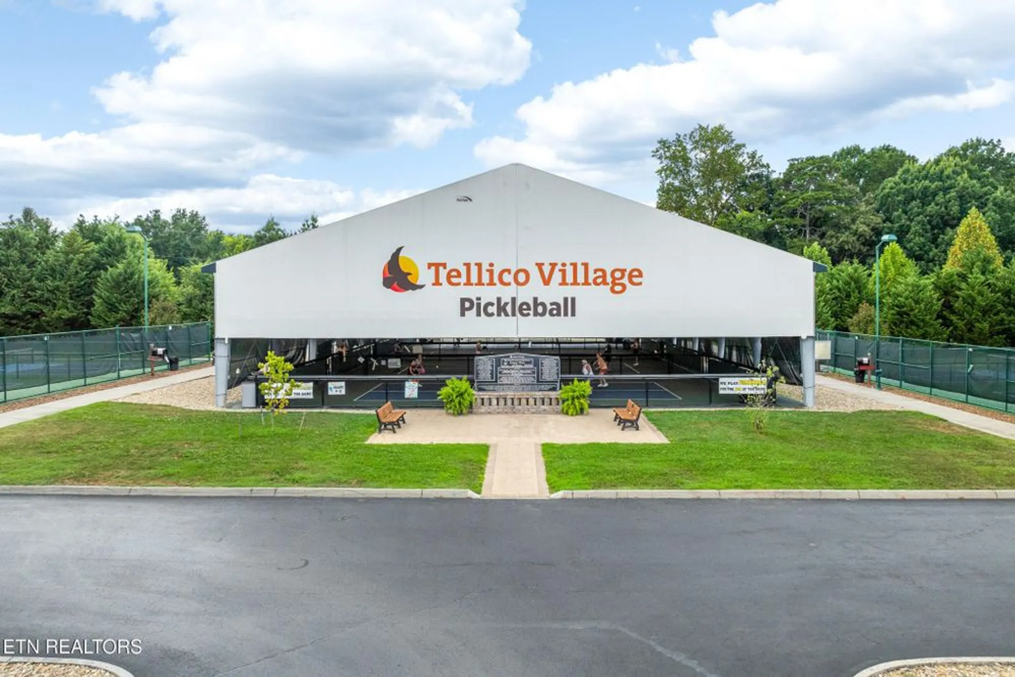 Property Slideshow image 49 of 58 | 123 inata cir, Loudon, TN, 37774