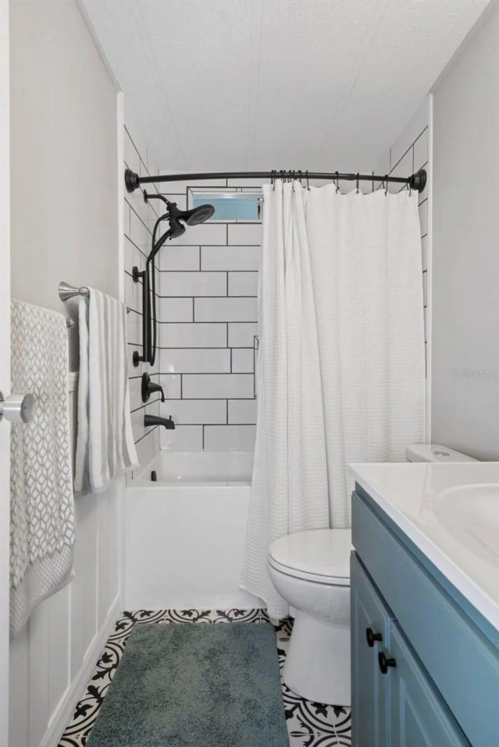 Property Slideshow image 29 of 59 | 5079 lodgewood dr, Lakeland, FL, 33810