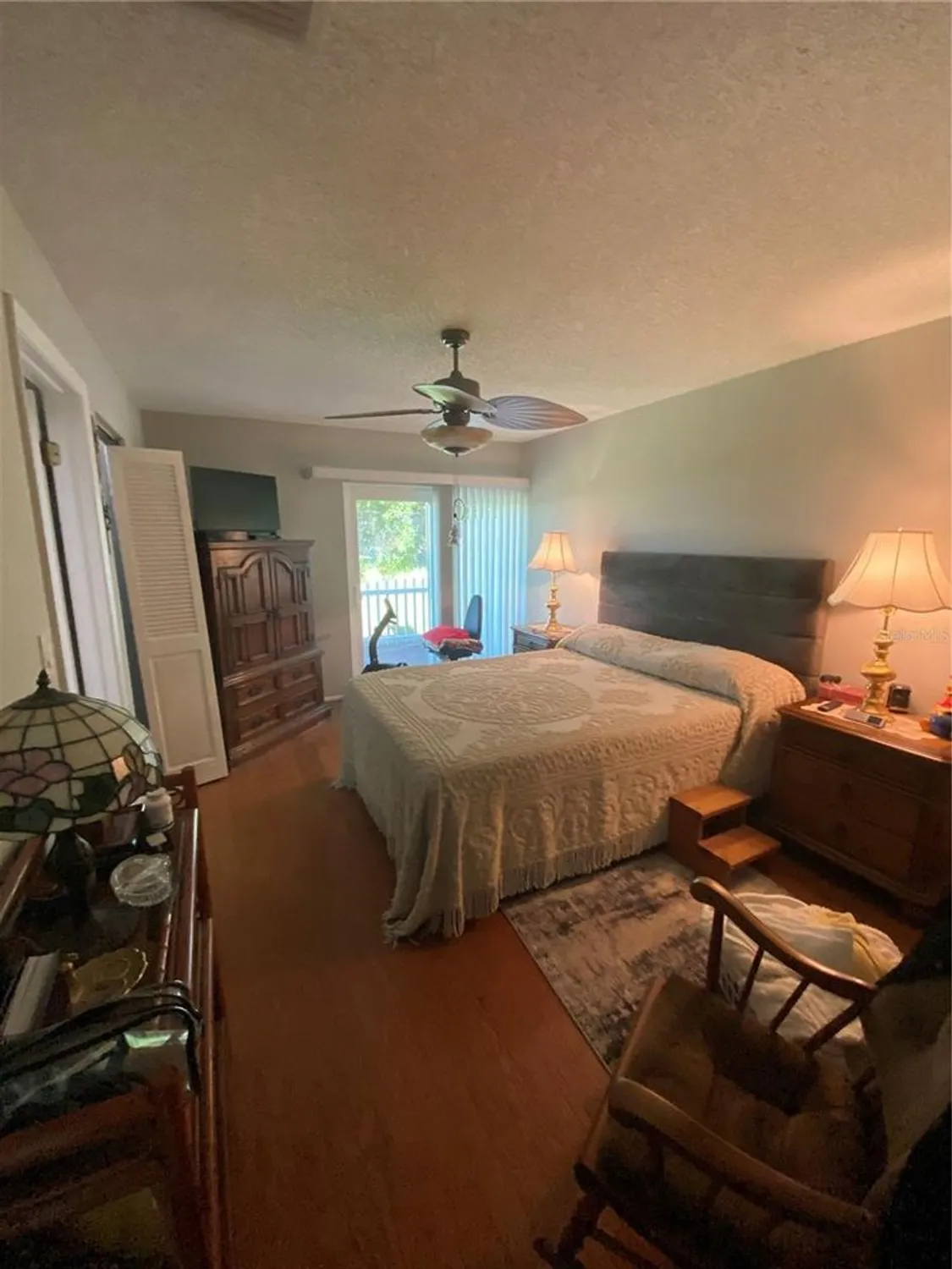 Property Slideshow image 18 of 30 | 1609 whitebridge dr c, Palm Harbor, FL, 34684