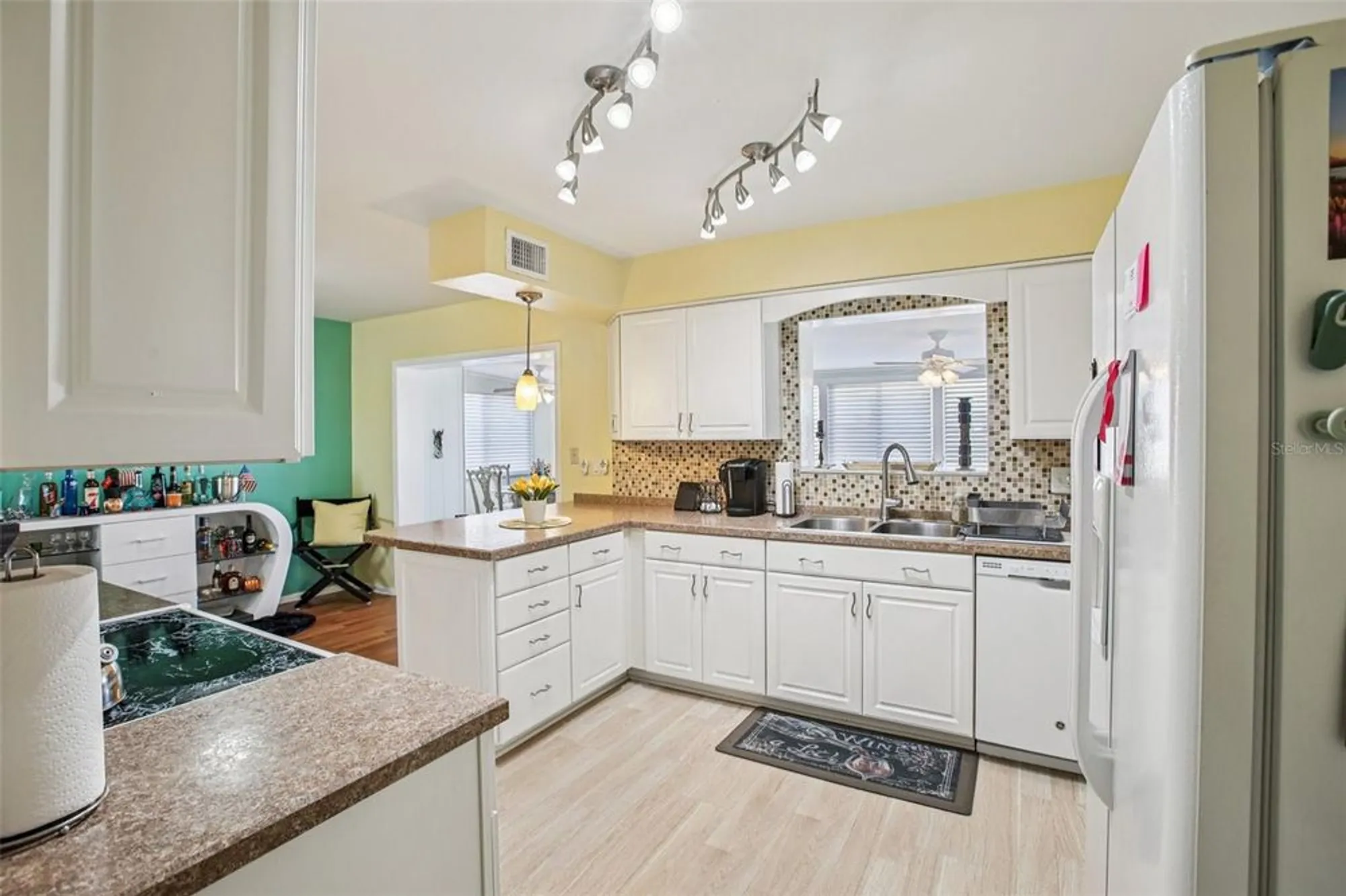 Property Slideshow image 19 of 54 | 1409 n pebble beach blvd, Sun City Center, FL, 33573