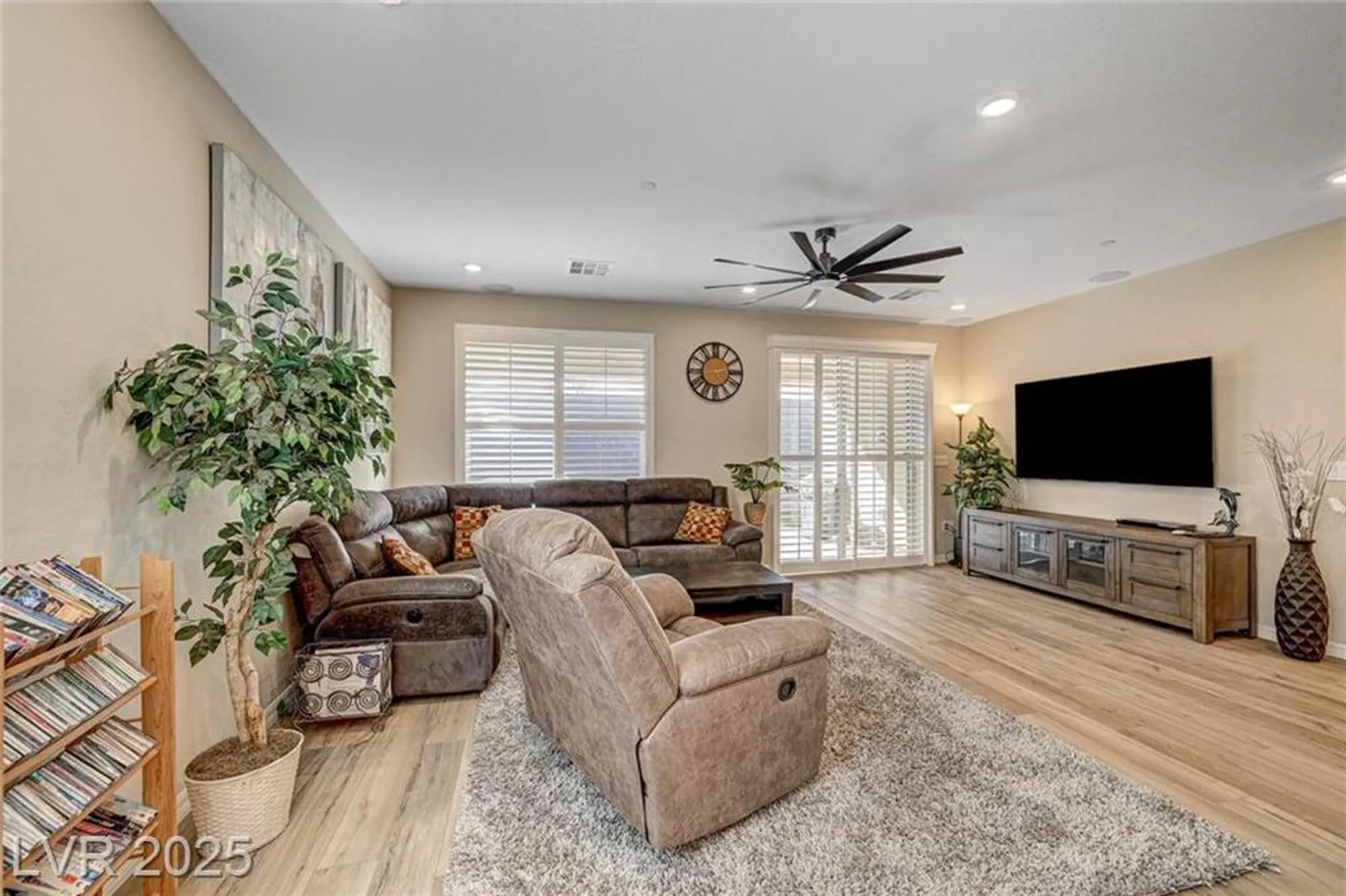 Property Slideshow image 22 of 65 | 10255 crimson currant st, Las Vegas, NV, 89143
