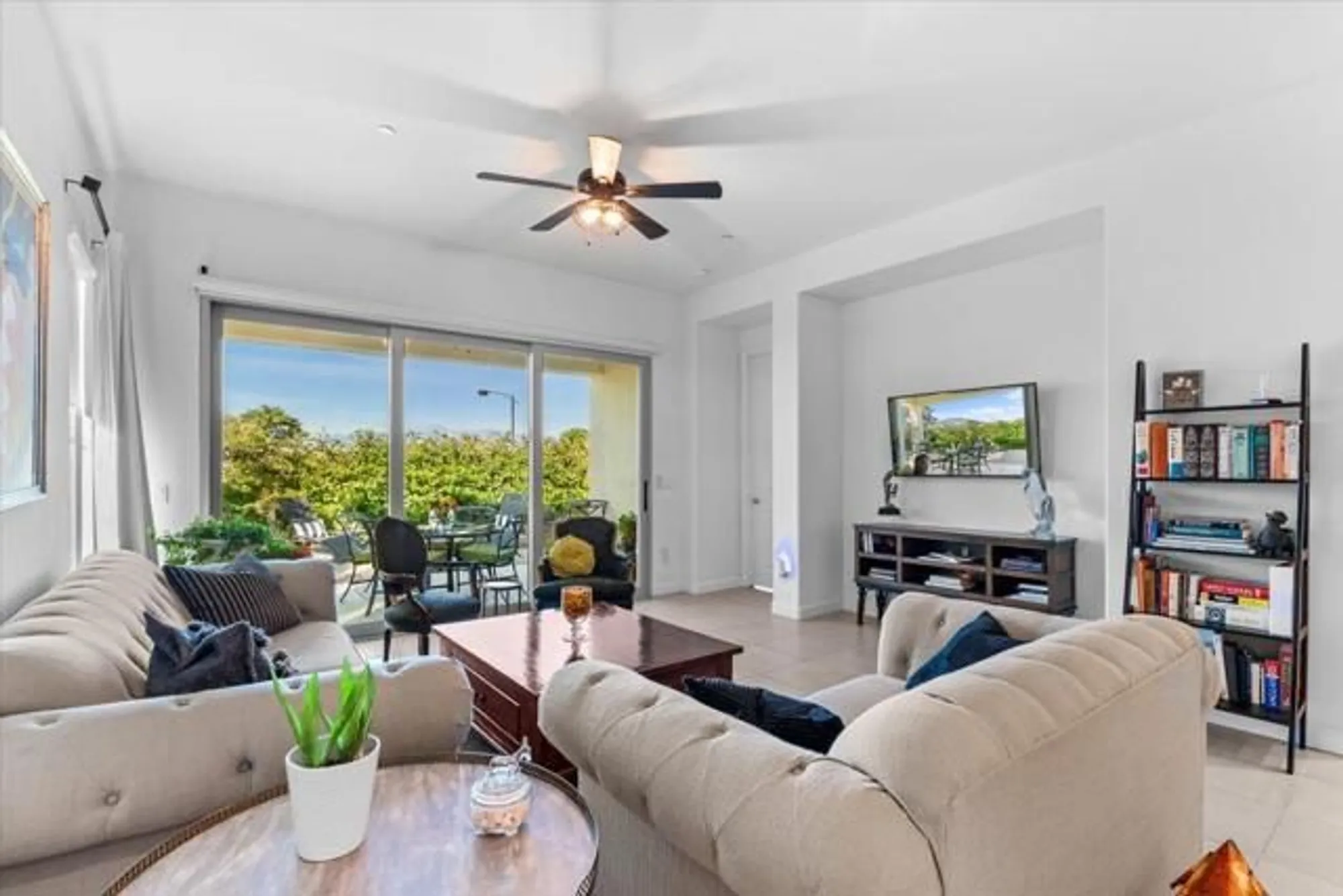 Property Slideshow image 16 of 51 | 132 claret, Rancho Mirage, CA, 92270