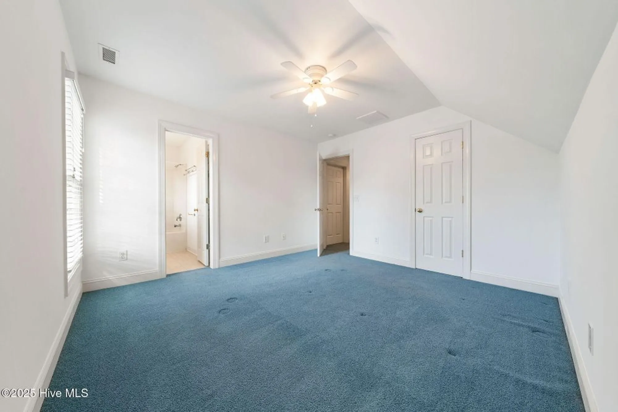 Property Slideshow image 41 of 86 | 4103 kittiwake ct, Southport, NC, 28461