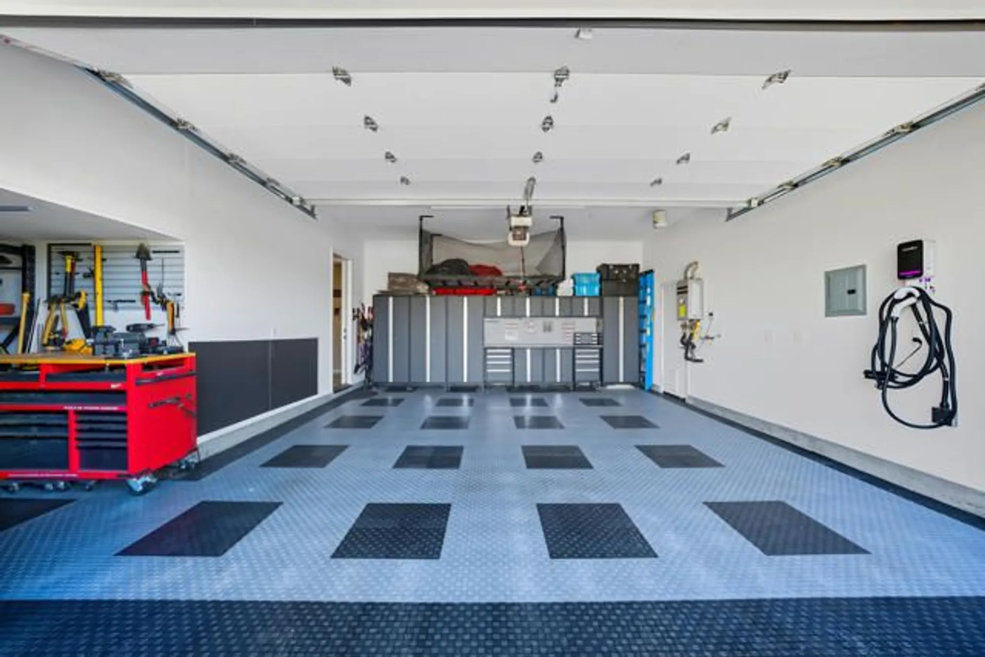 Property Slideshow image 29 of 67 | 82595 ladder canyon dr, Indio, CA, 92201