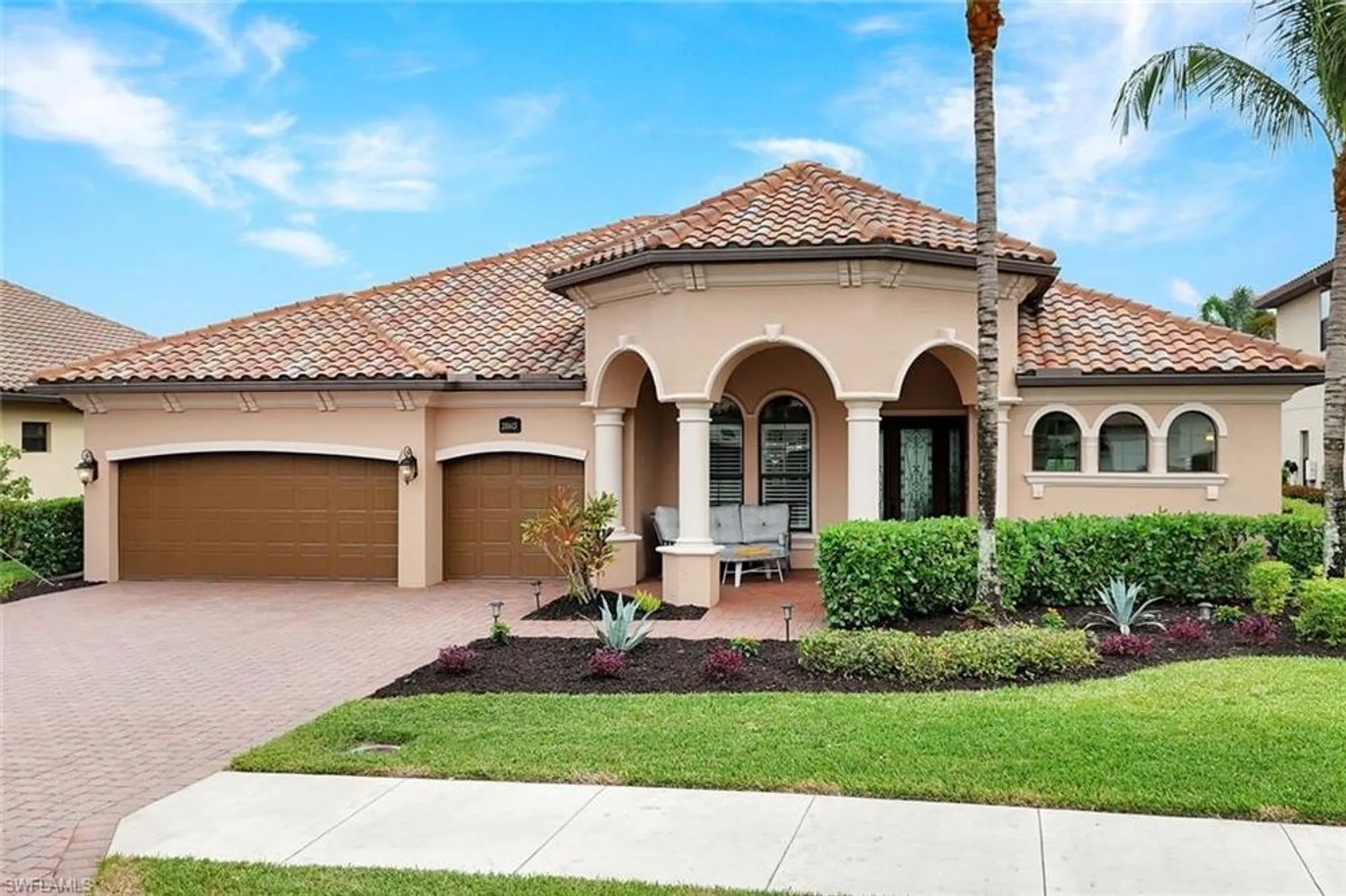 Property Slideshow image 2 of 31 | 28613 lisburn ct, Bonita Springs, FL, 34135
