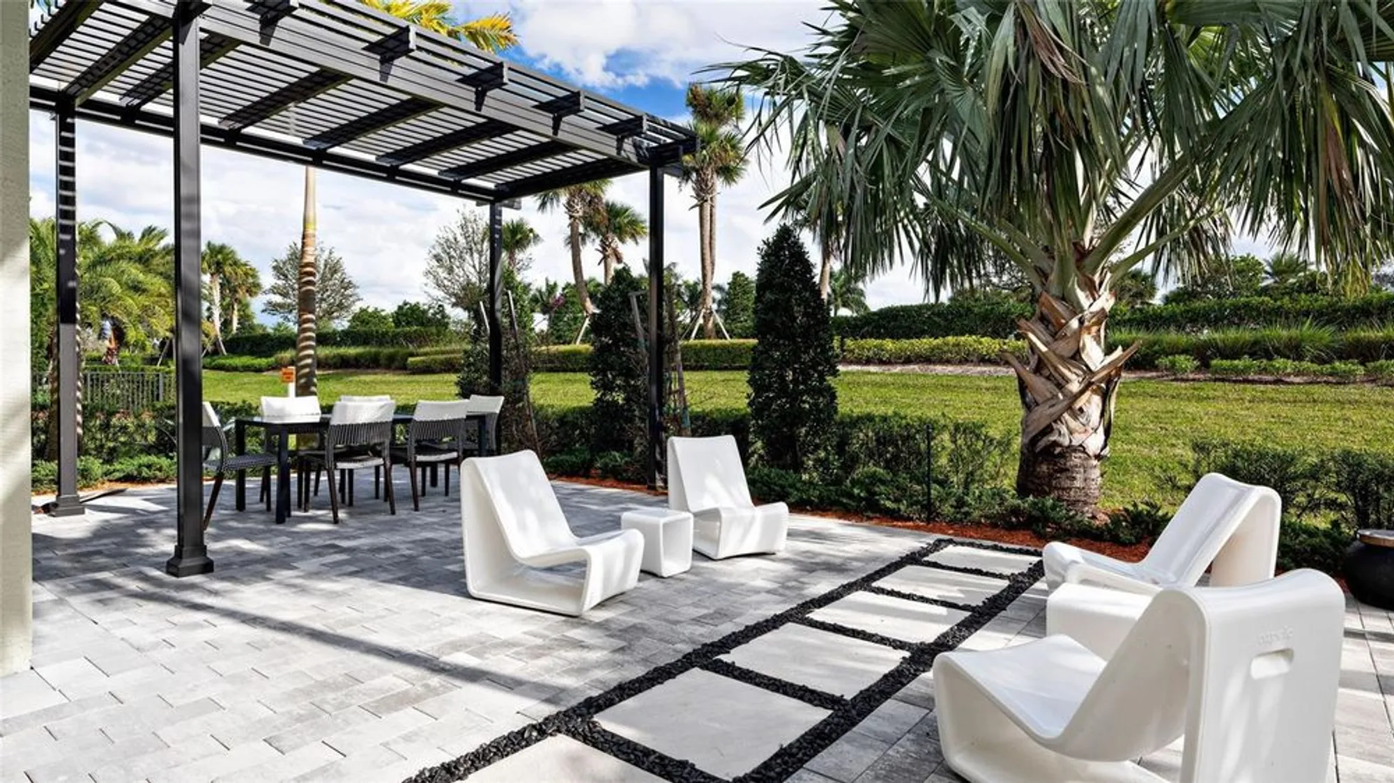 Property Slideshow image 20 of 22 | 1025 port blue way, Deland, FL, 32724