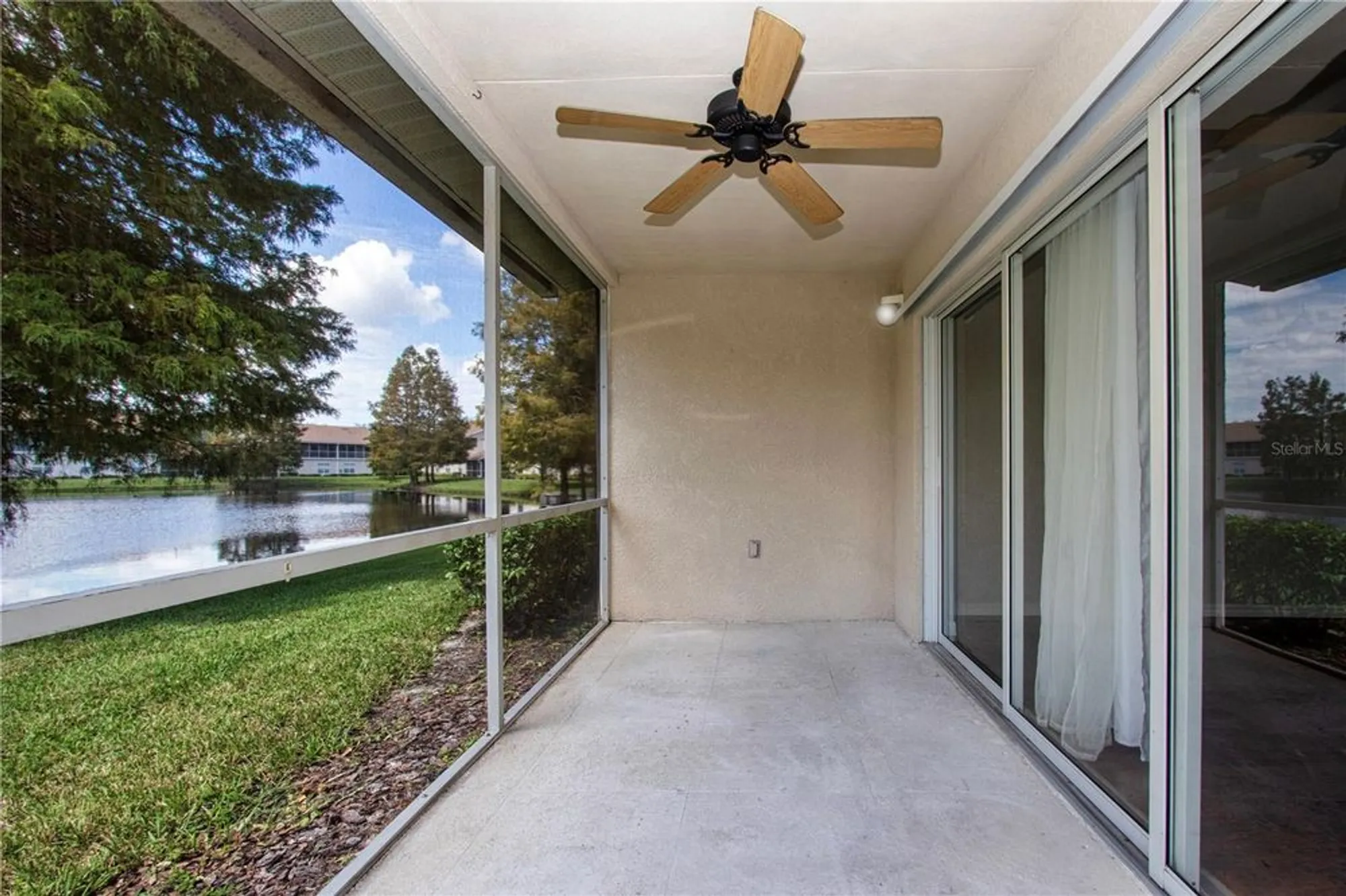 Property Slideshow image 43 of 71 | 6426 bay cedar ln # 101, Bradenton, FL, 34203