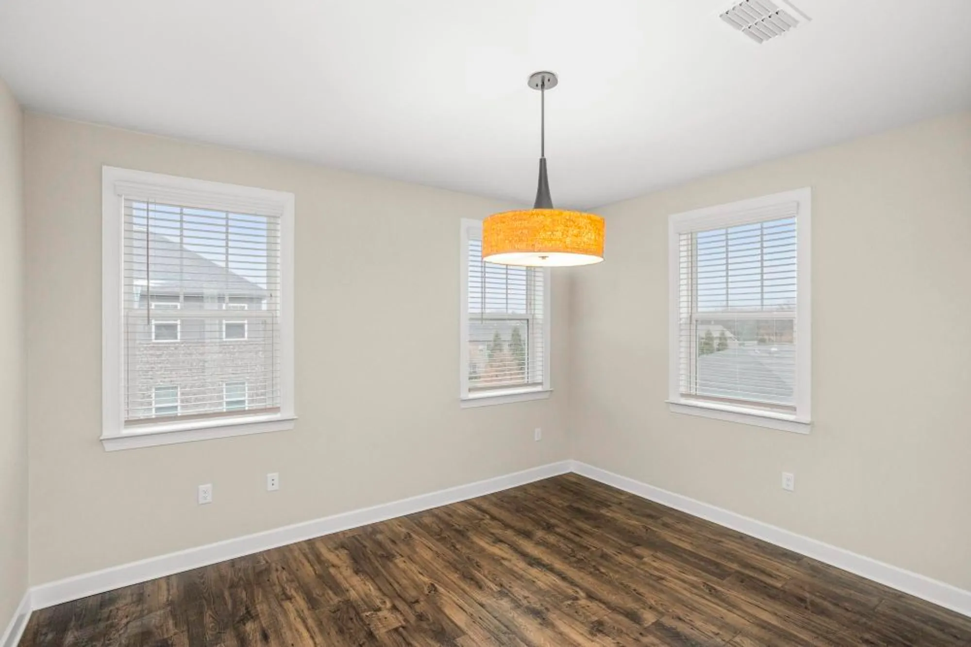 Property Slideshow image 27 of 60 | 141 saundersville rd apt 1402, Hendersonville, TN, 37075