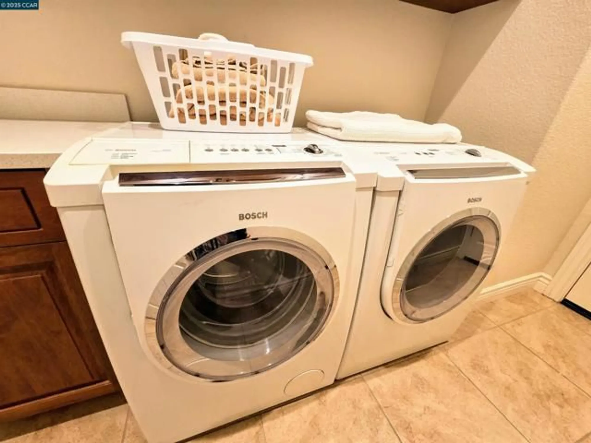 Property Slideshow image 9 of 33 | 1735 veneto ln, Brentwood, CA, 94513