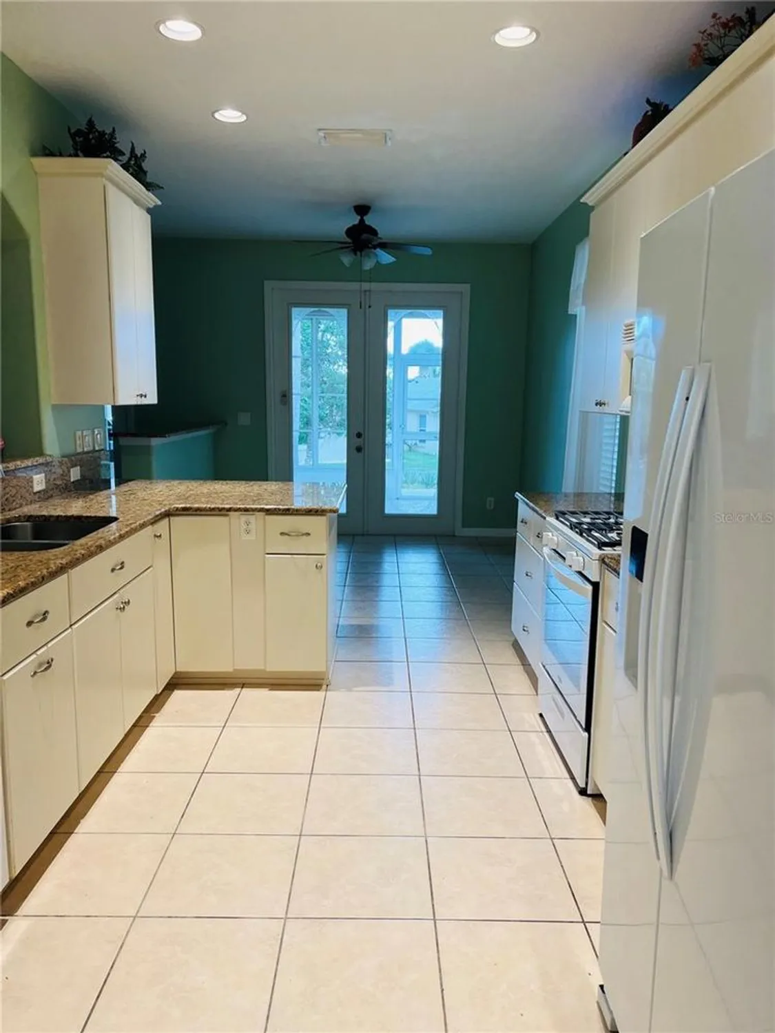 Property Slideshow image 5 of 16 | 5446 sea leopard st, Tavares, FL, 32778