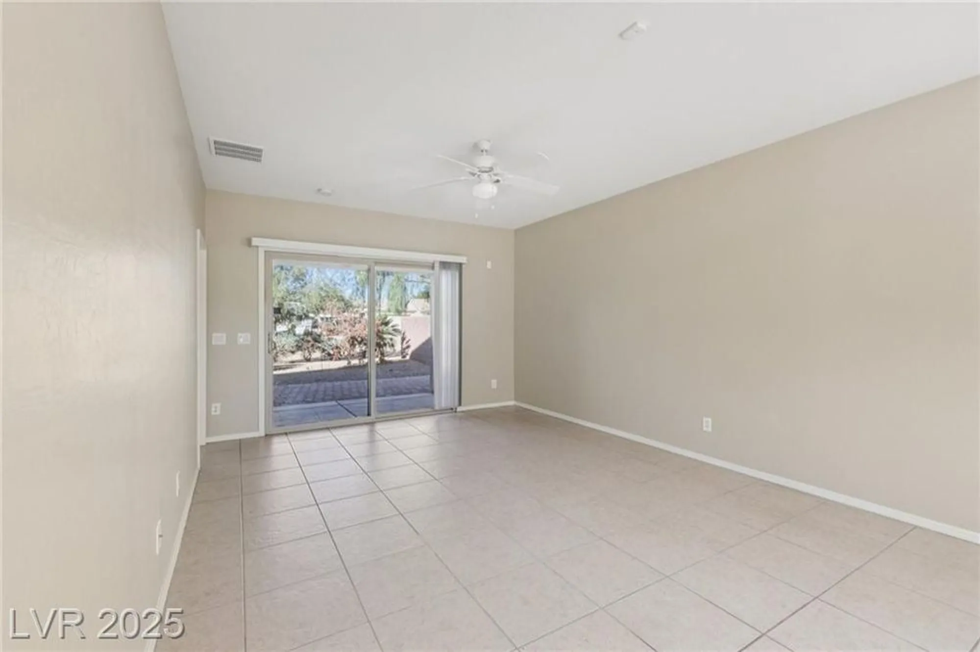 Property Slideshow image 9 of 48 | 3369 hackney horse ct, Las Vegas, NV, 89122