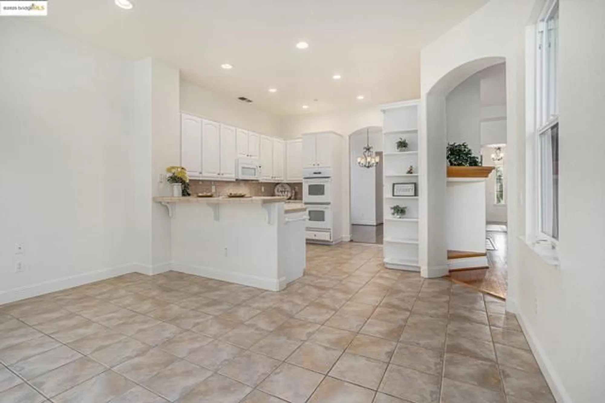 Property Slideshow image 11 of 40 | 1182 bacchini ln, Brentwood, CA, 94513