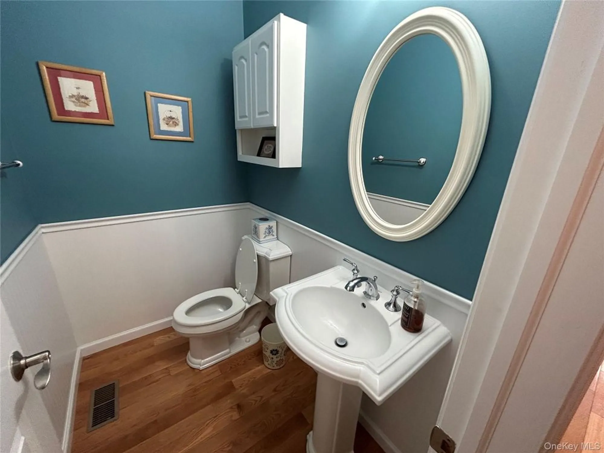 Property Slideshow image 21 of 27 | 37 halley ln, Miller Place, NY, 11764