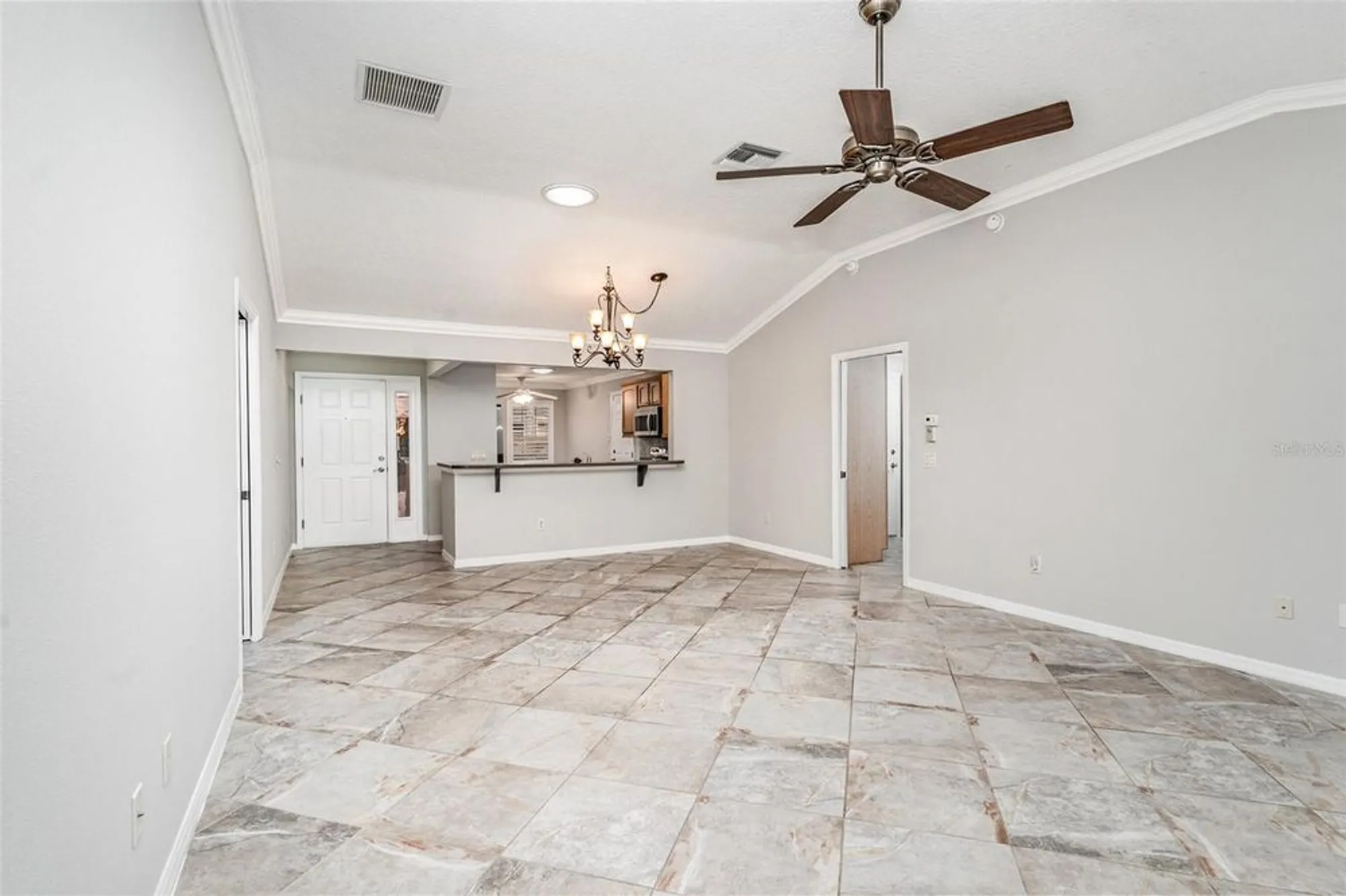 Property Slideshow image 7 of 31 | 1508 gifford ct, The Villages, FL, 32162