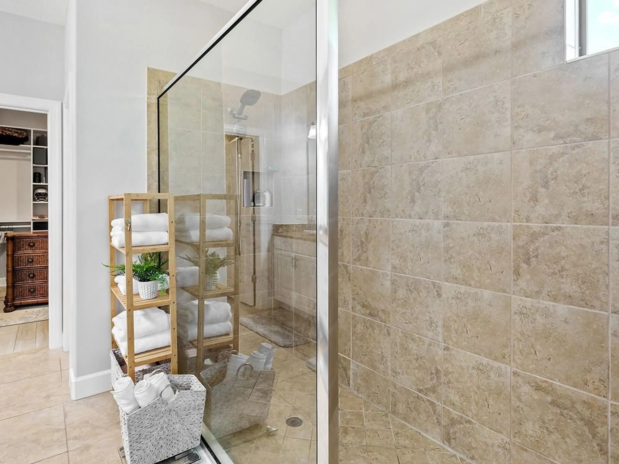 Property Slideshow image 43 of 81 | 12729 fontana loop, Lakewood Ranch, FL, 34211