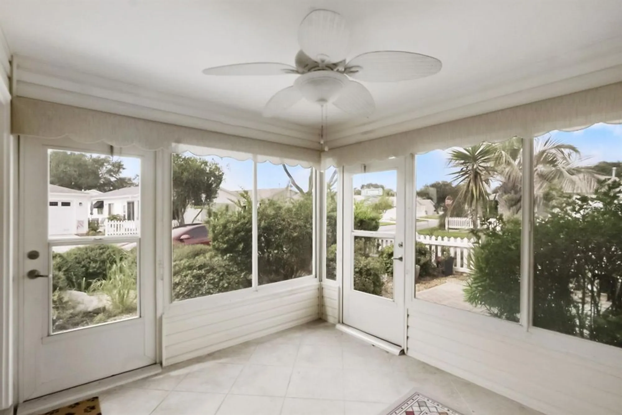 Property Slideshow image 5 of 32 | 17423 se 77th helmsdale ct, The Villages, FL, 32162