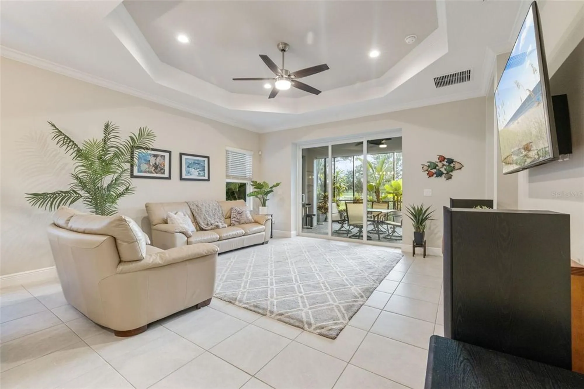 Property Slideshow image 9 of 54 | 3102 sky blue cv, Bradenton, FL, 34211