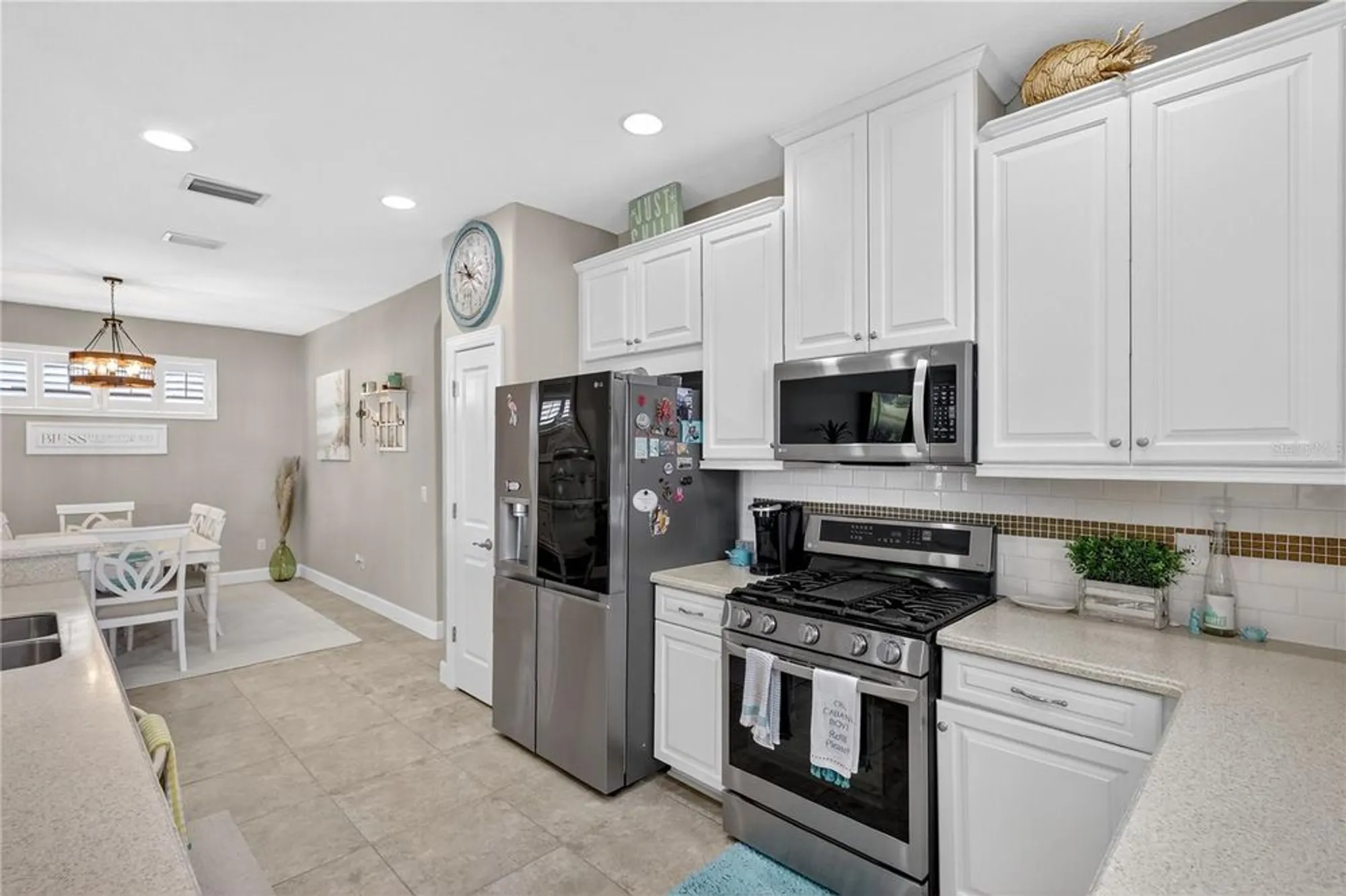 Property Slideshow image 13 of 58 | 4828 heinman cv, Palmetto, FL, 34221
