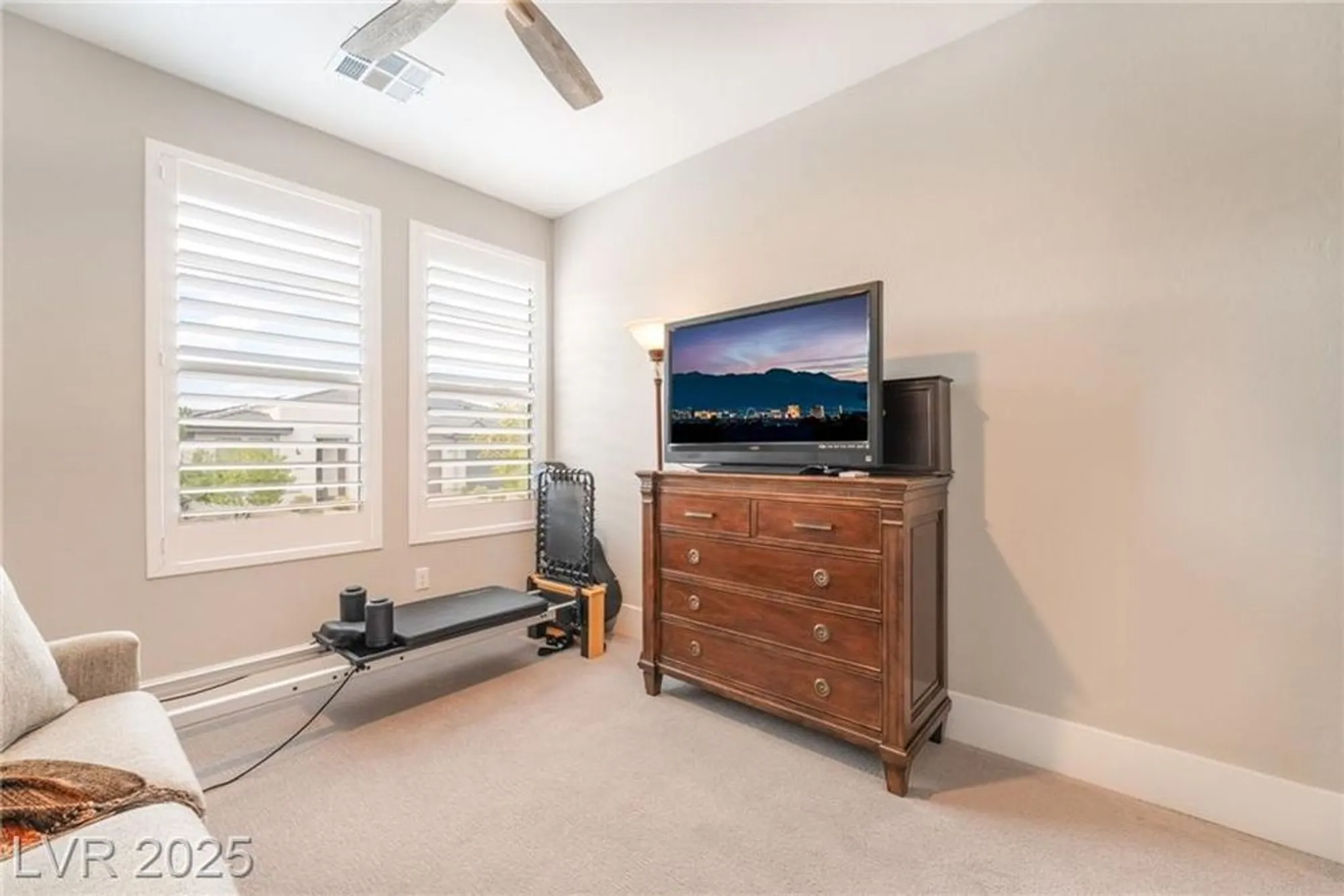 Property Slideshow image 25 of 43 | 9553 jadeite ln, Las Vegas, NV, 89143