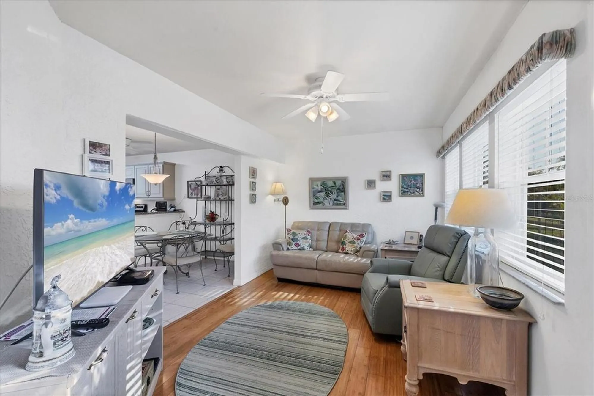 Property Slideshow image 15 of 29 | 4058 oakhurst dr 3174, Sarasota, FL, 34233