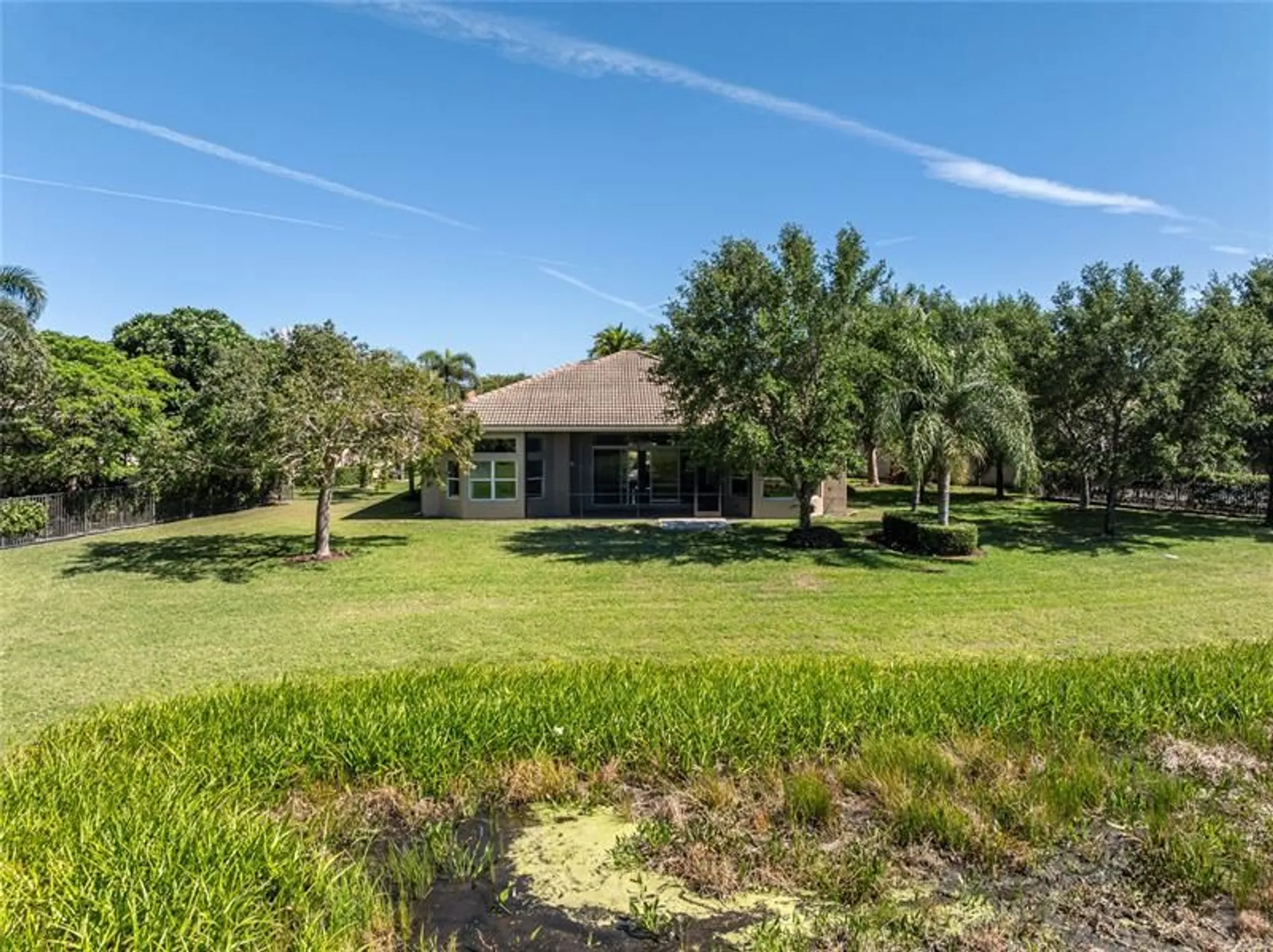 Property Slideshow image 32 of 40 | 10576 whitewind cir, Boynton Beach, FL, 33473