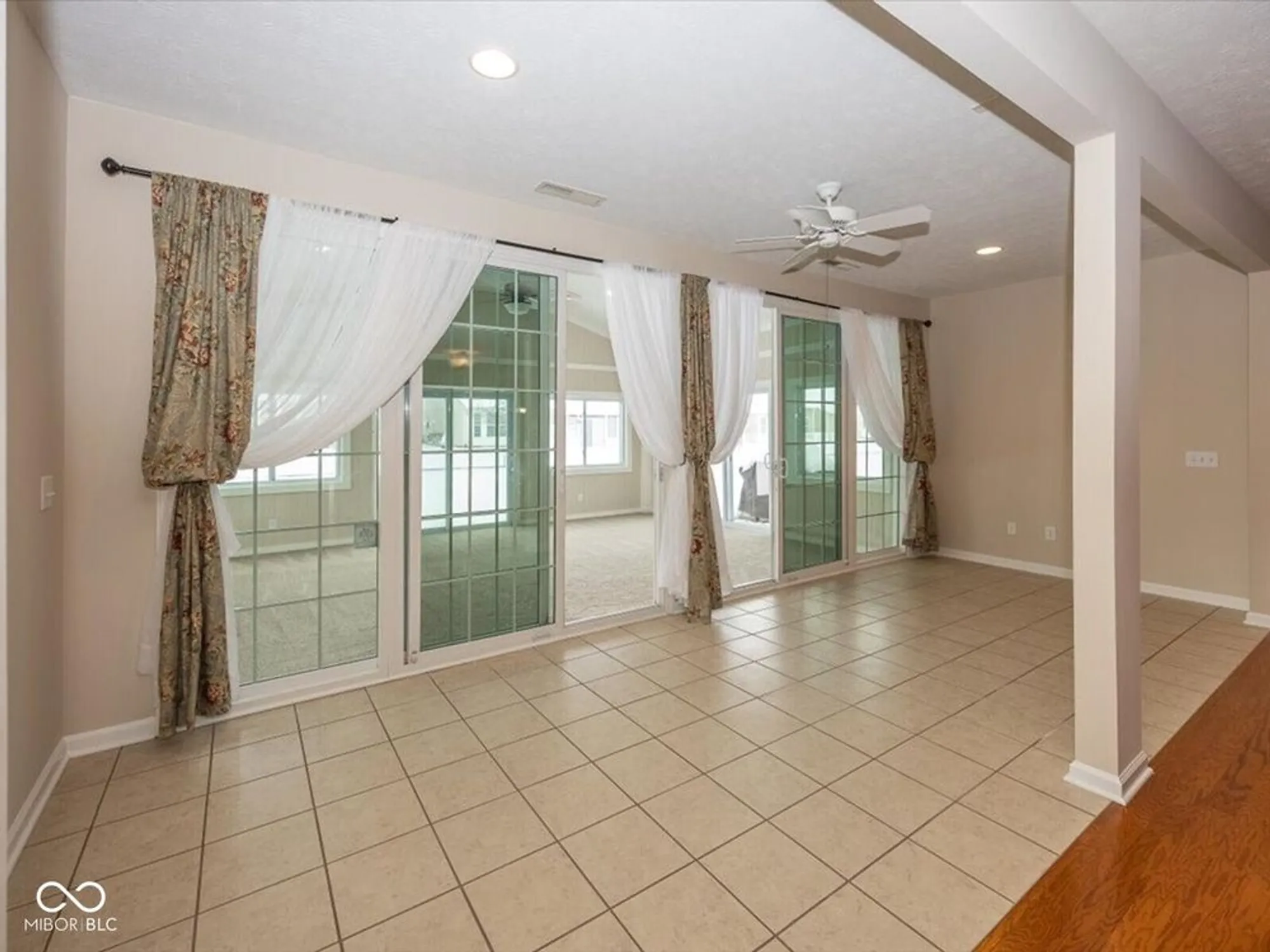 Property Slideshow image 17 of 50 | 16160 brookmere ave, Fishers, IN, 46037