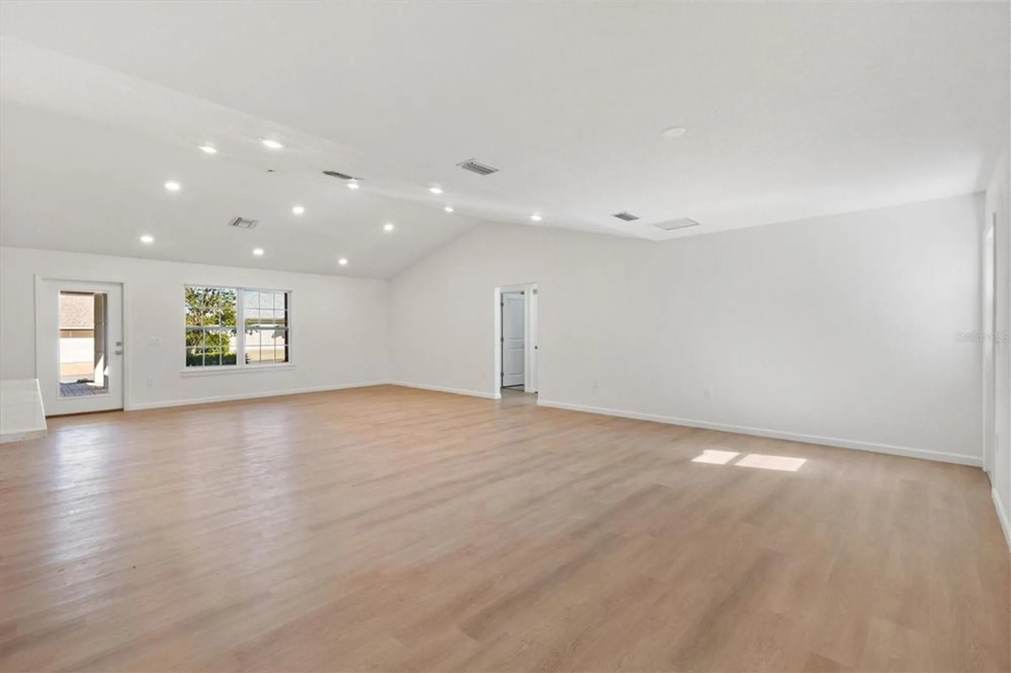 Property Slideshow image 12 of 39 | 11041 se 174th loop, Summerfield, FL, 34491