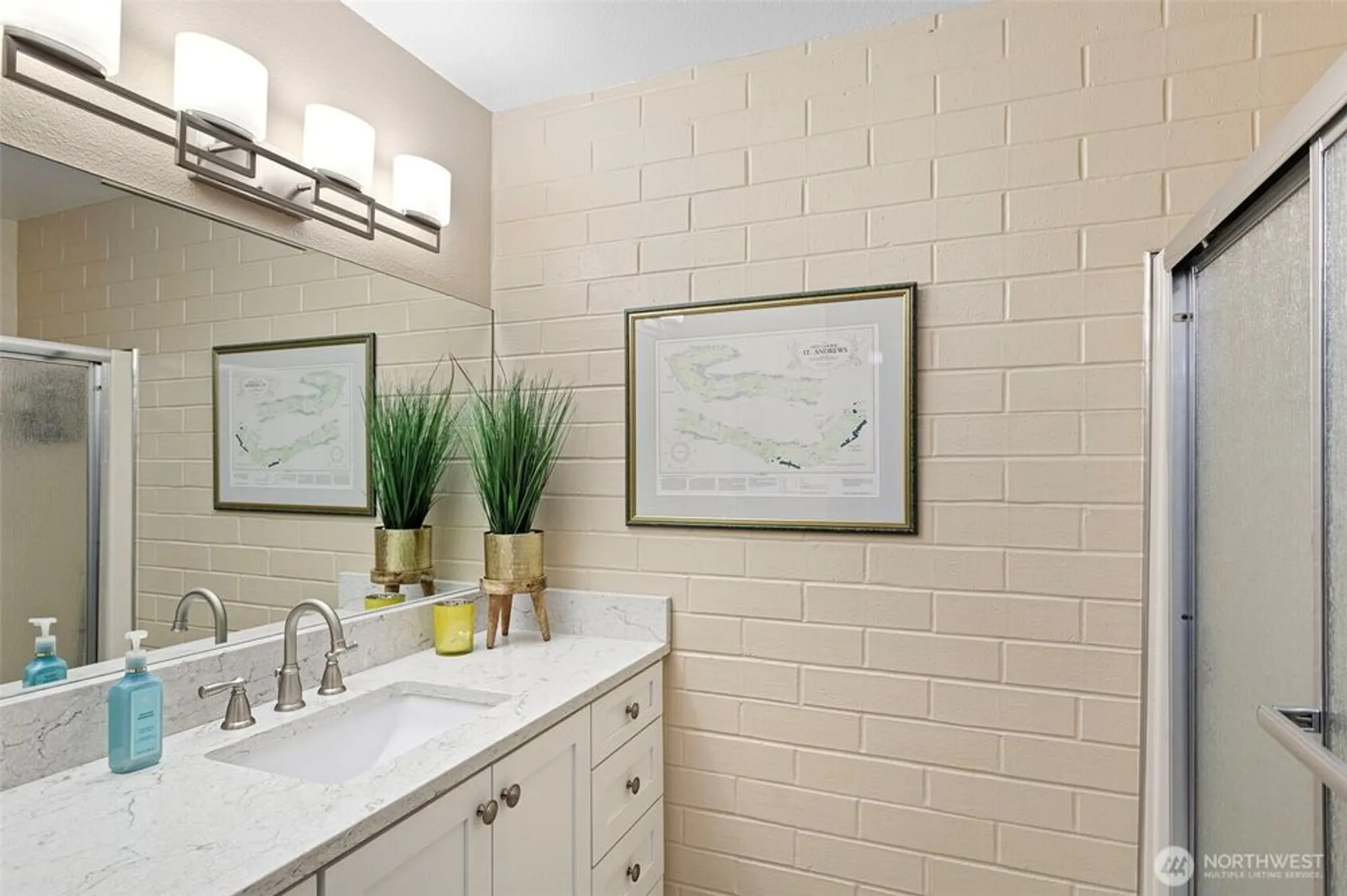 Property Slideshow image 24 of 40 | 10749 glen acres dr s # 10749s, Seattle, WA, 98168