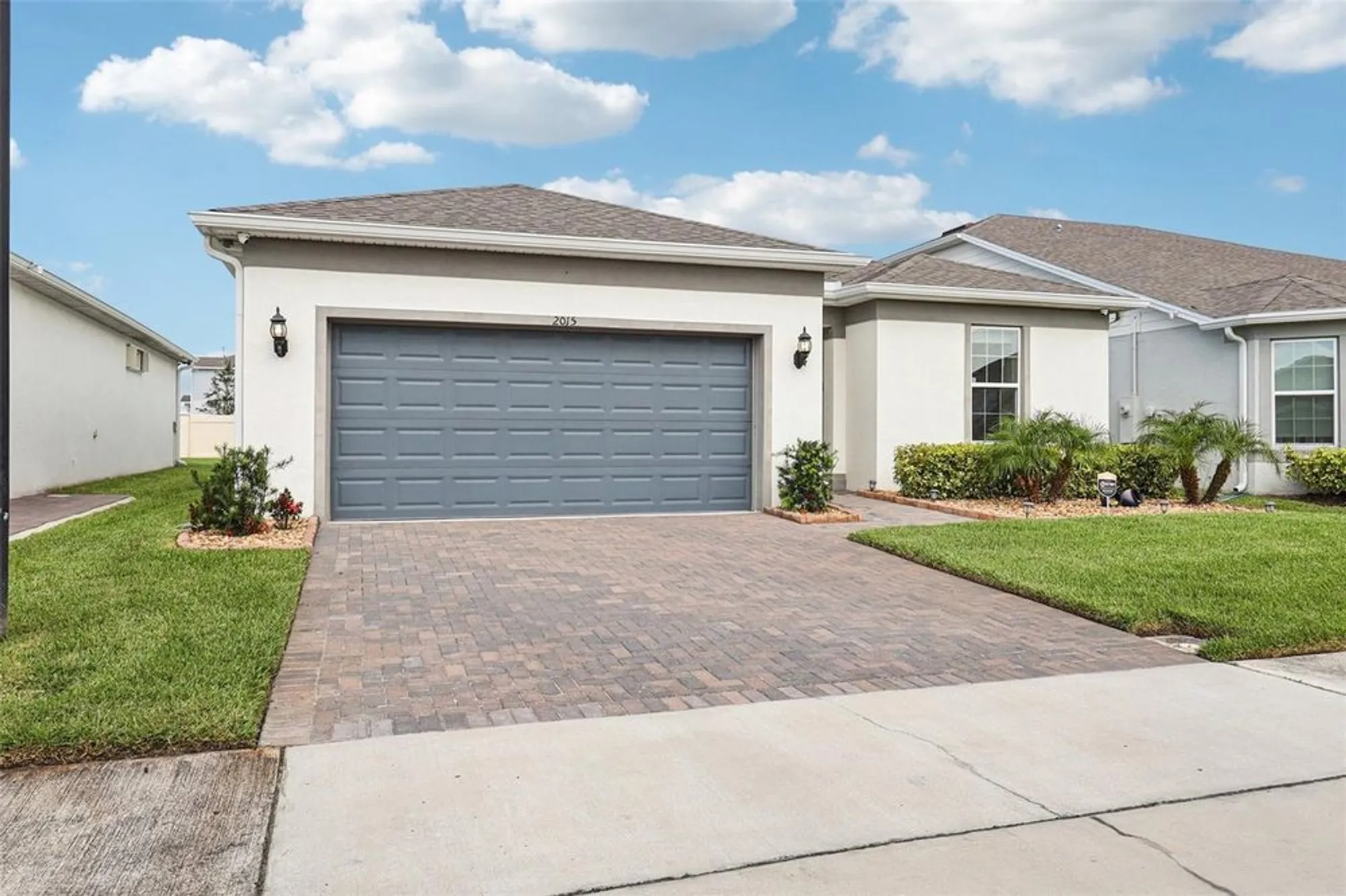 Property Slideshow image 2 of 49 | 2015 spring shower cir, Kissimmee, FL, 34744