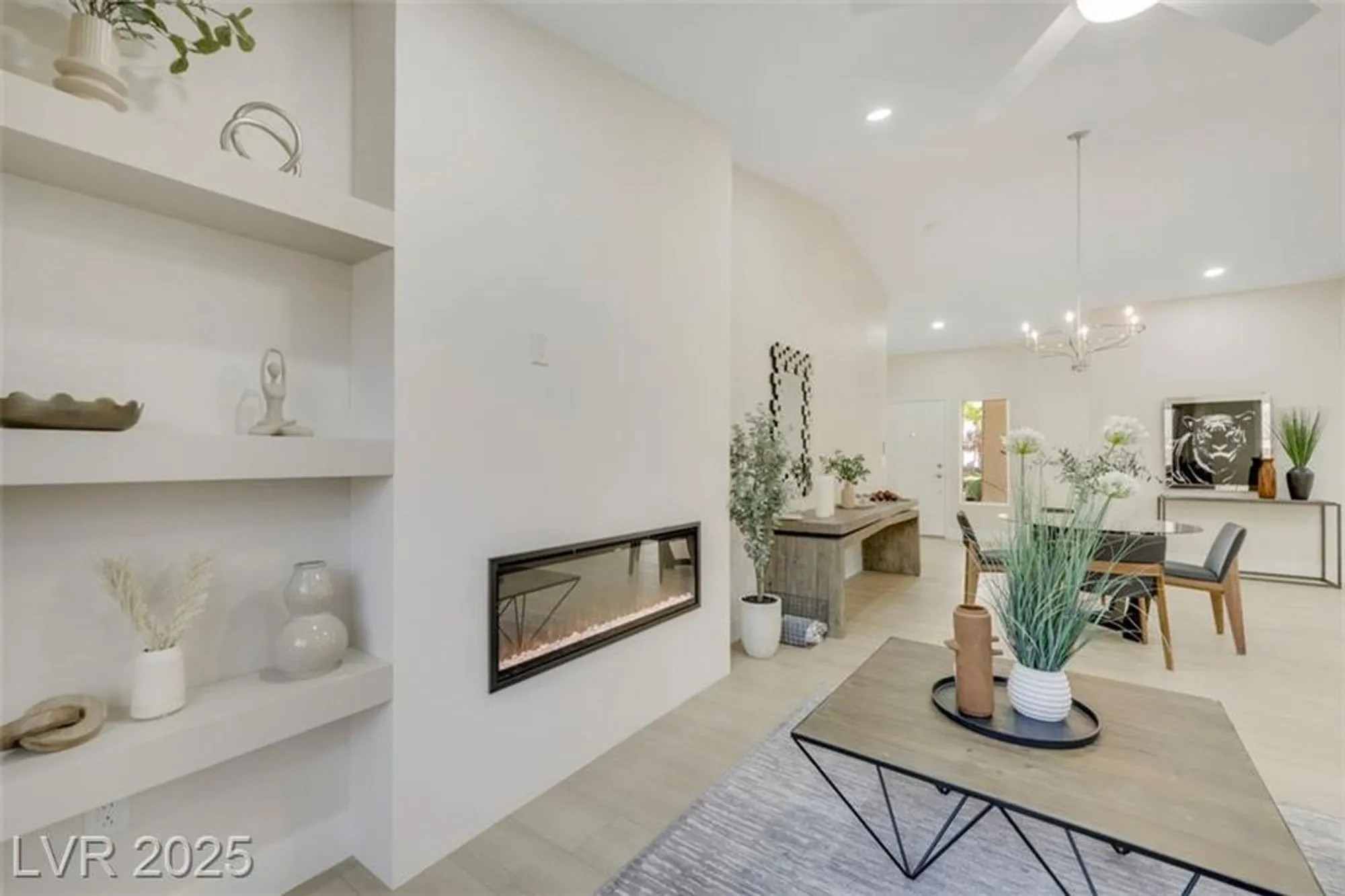 Property Slideshow image 10 of 31 | 2441 banora point dr, Las Vegas, NV, 89134