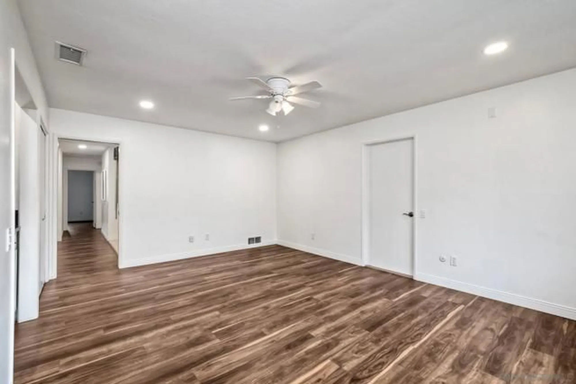 Property Slideshow image 17 of 42 | 12085 calle de maria, San Diego, CA, 92128