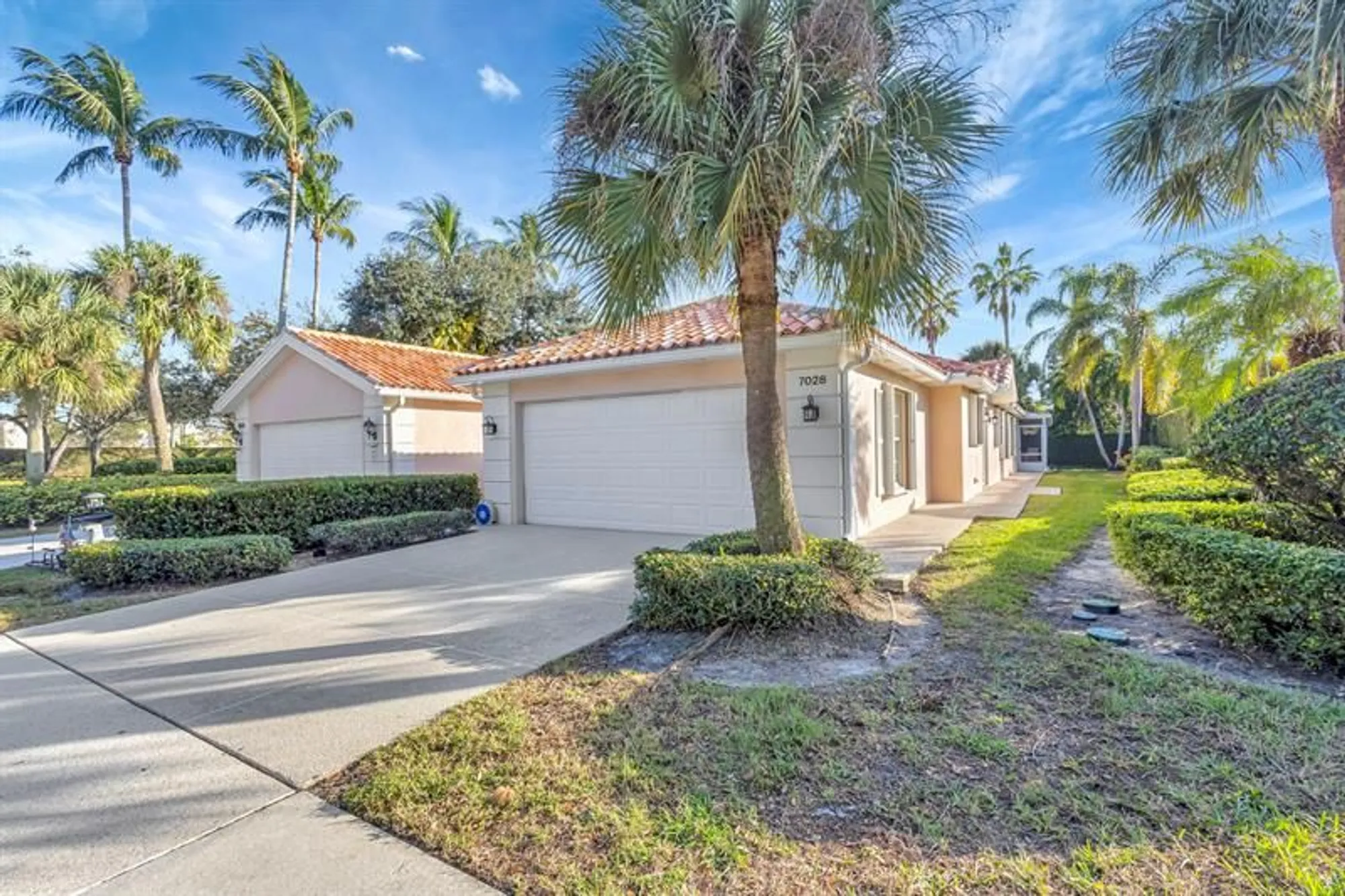 Property Slideshow image 5 of 45 | 7028 gila ln, West Palm Beach, FL, 33411