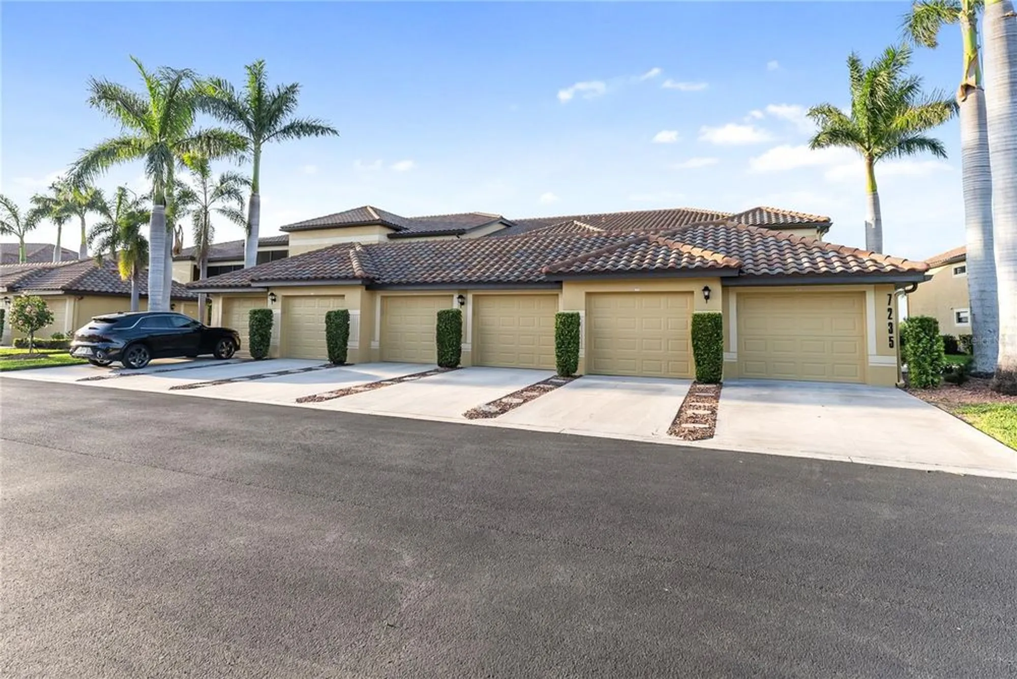 Property Slideshow image 50 of 93 | 7235 river hammock dr unit 103, Bradenton, FL, 34212