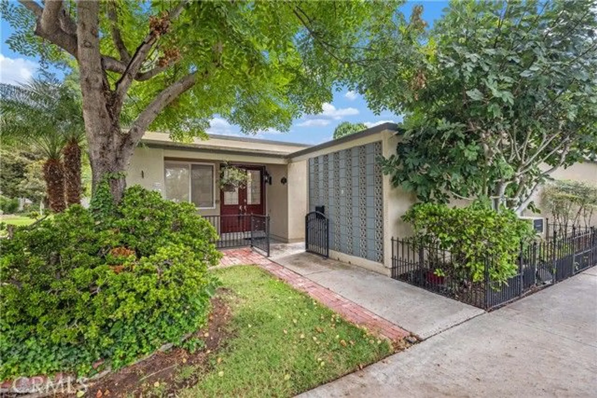 Property Slideshow image 1 of 51 | 111 via estrada d, Laguna Woods, CA, 92637