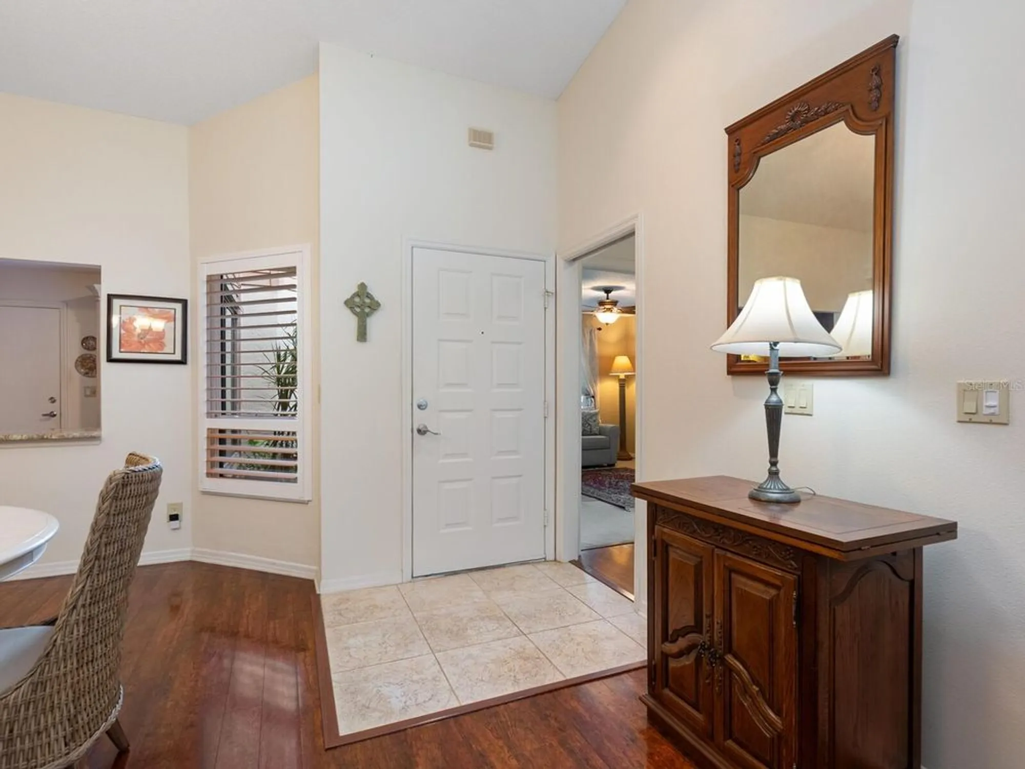 Property Slideshow image 15 of 44 | 4004 wilshire cir 89, Sarasota, FL, 34238