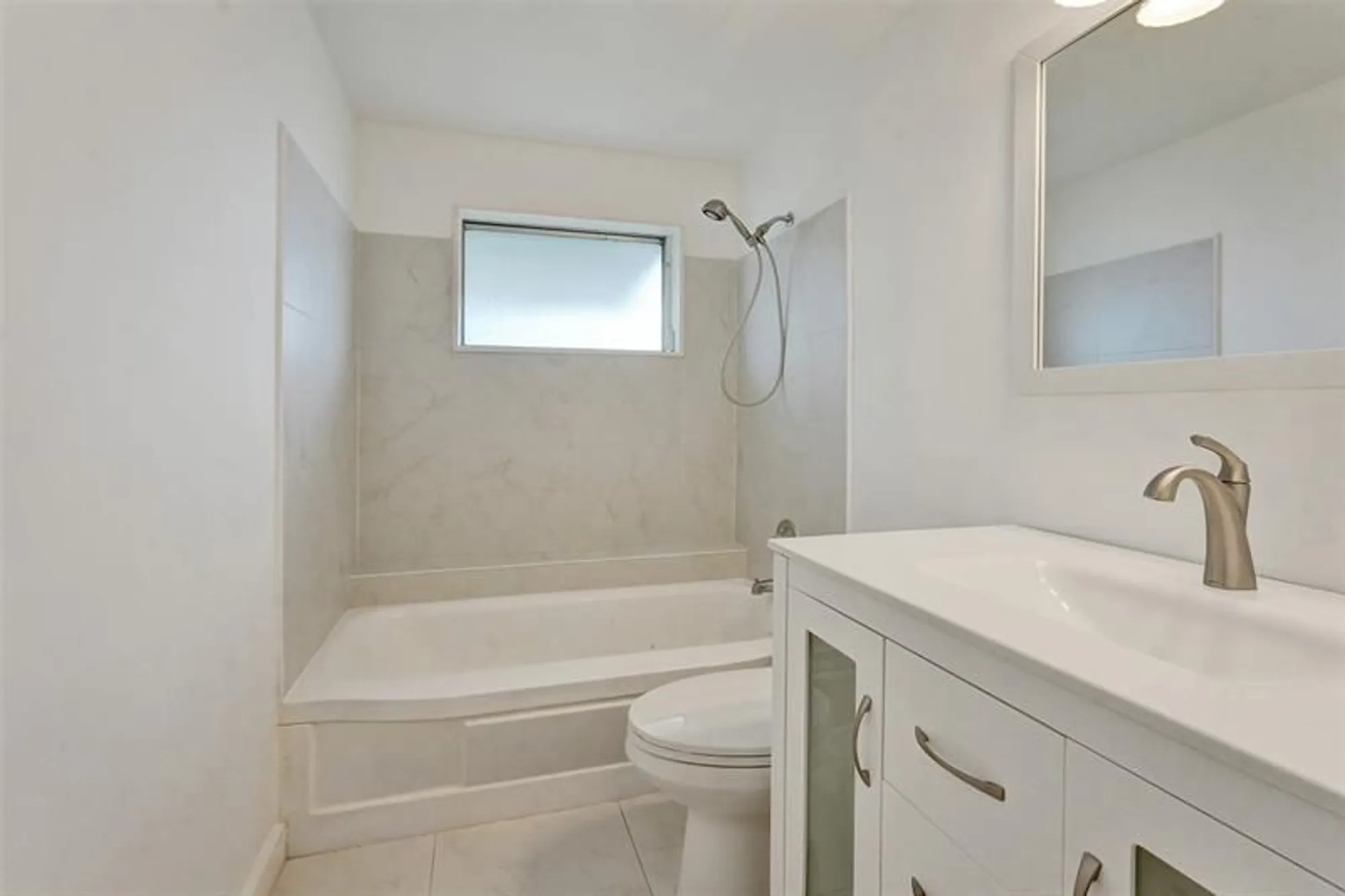 Property Slideshow image 12 of 17 | 340 nw 25th ct, Pompano Beach, FL, 33064