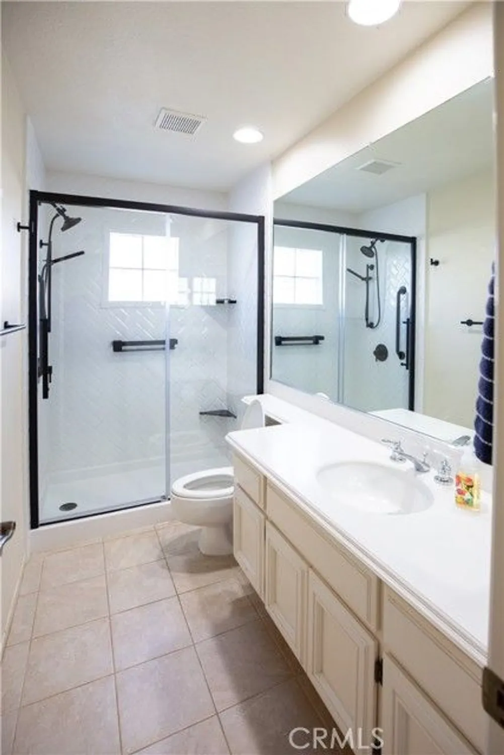 Property Slideshow image 19 of 38 | 21341 manzanillo, Mission Viejo, CA, 92692