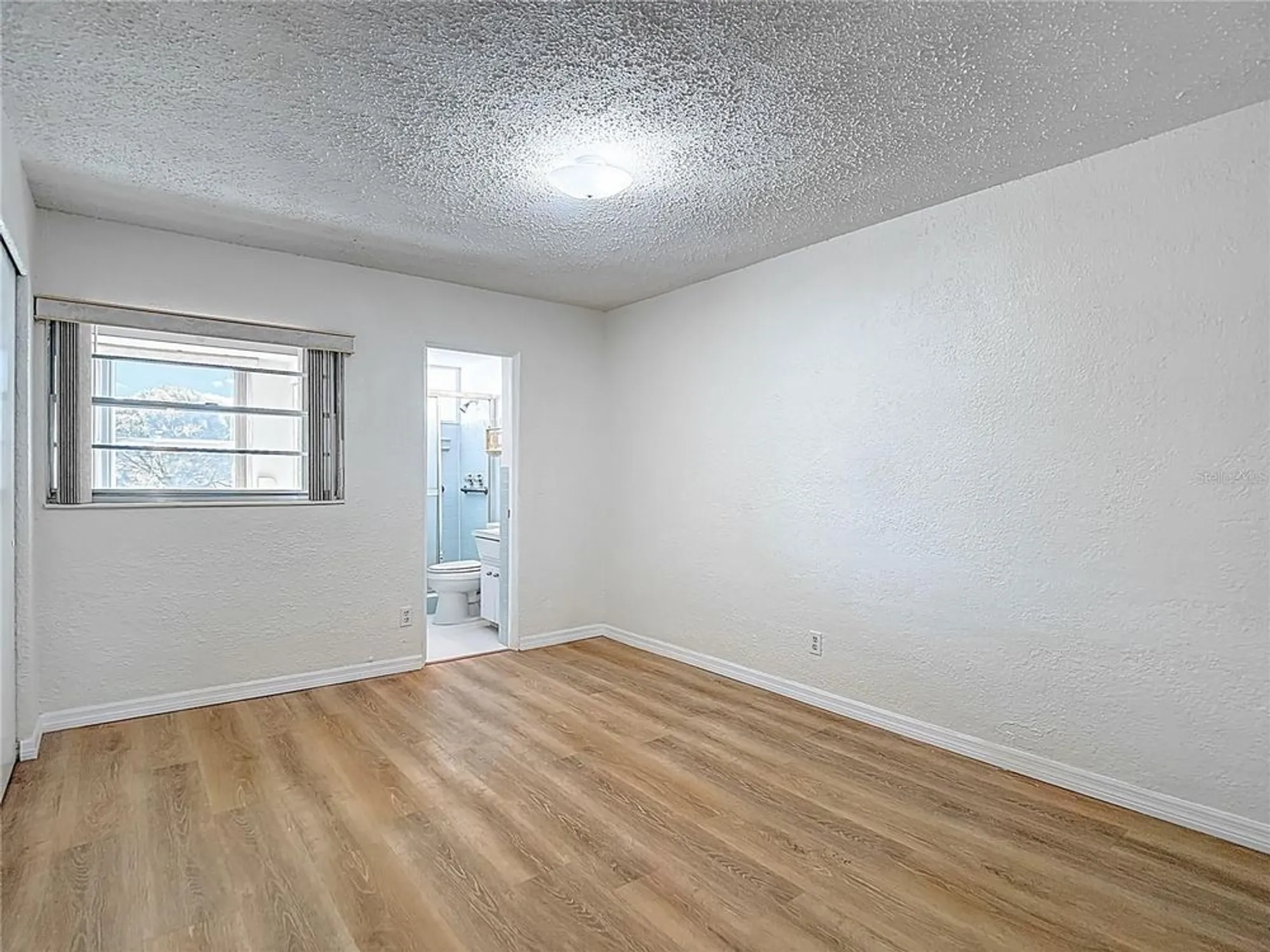 Property Slideshow image 16 of 31 | 2461 canadian way 45, Clearwater, FL, 33763