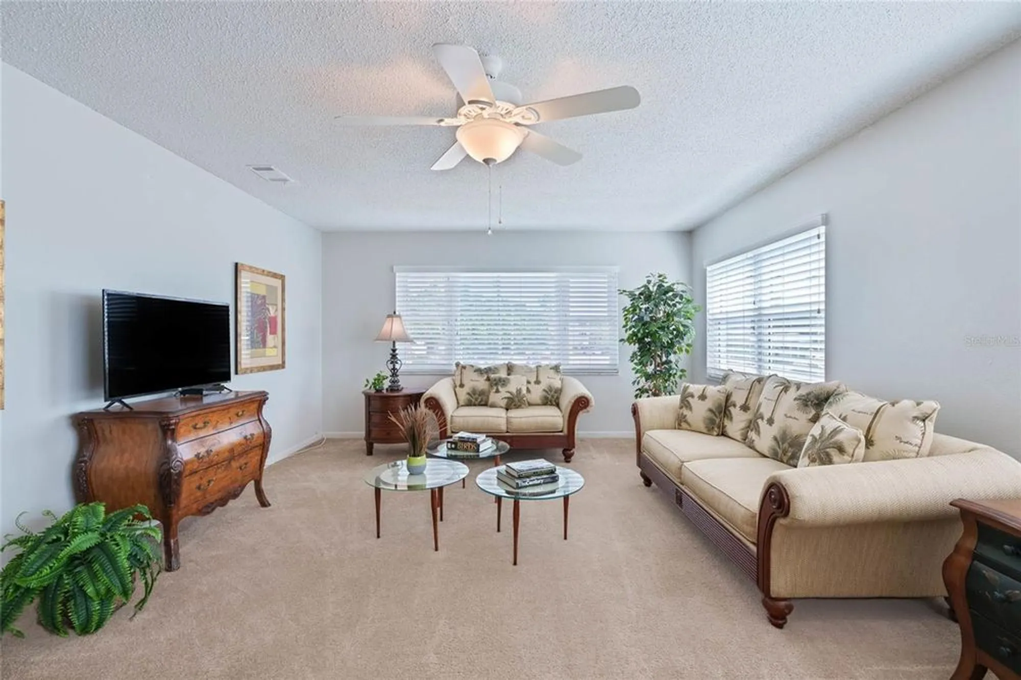 Property Slideshow image 7 of 20 | 5356 81st st n apt 26, Saint Petersburg, FL, 33709