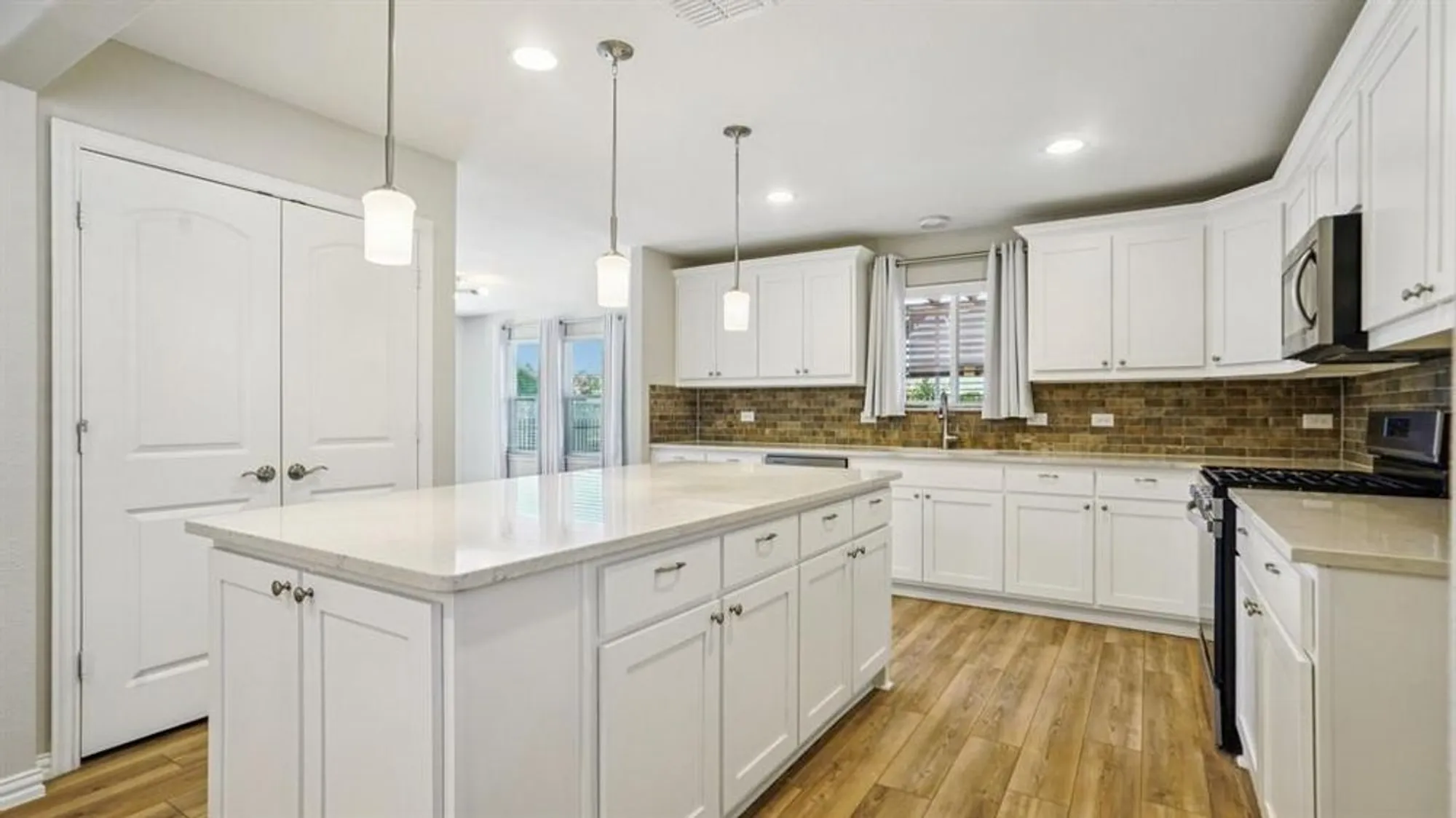 Property Slideshow image 17 of 40 | 9301 riverlight rd, Mckinney, TX, 75071