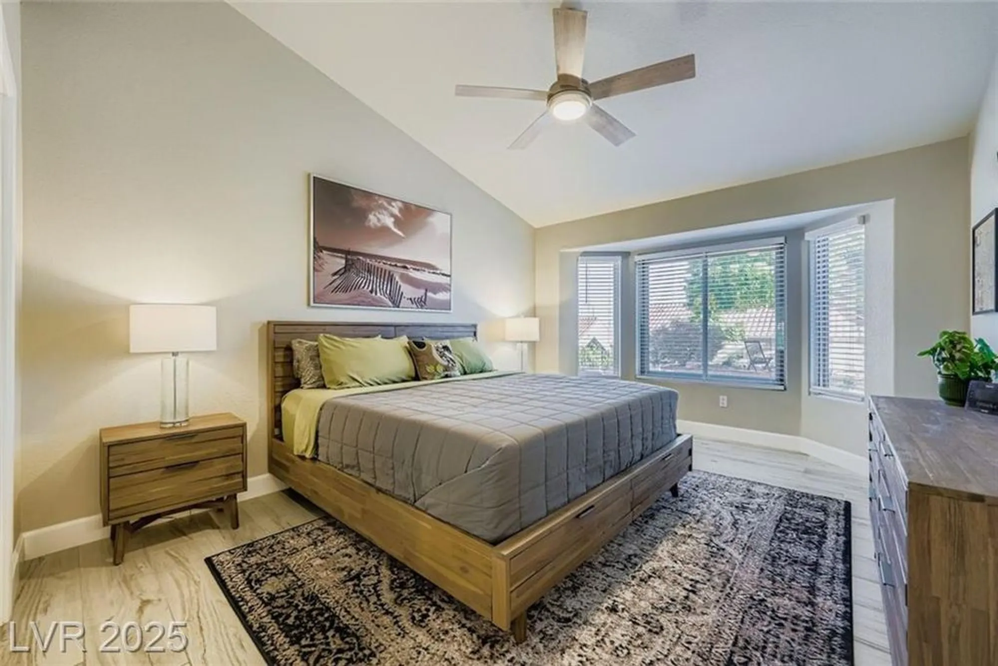 Property Slideshow image 12 of 22 | 2812 lotus hill dr, Las Vegas, NV, 89134