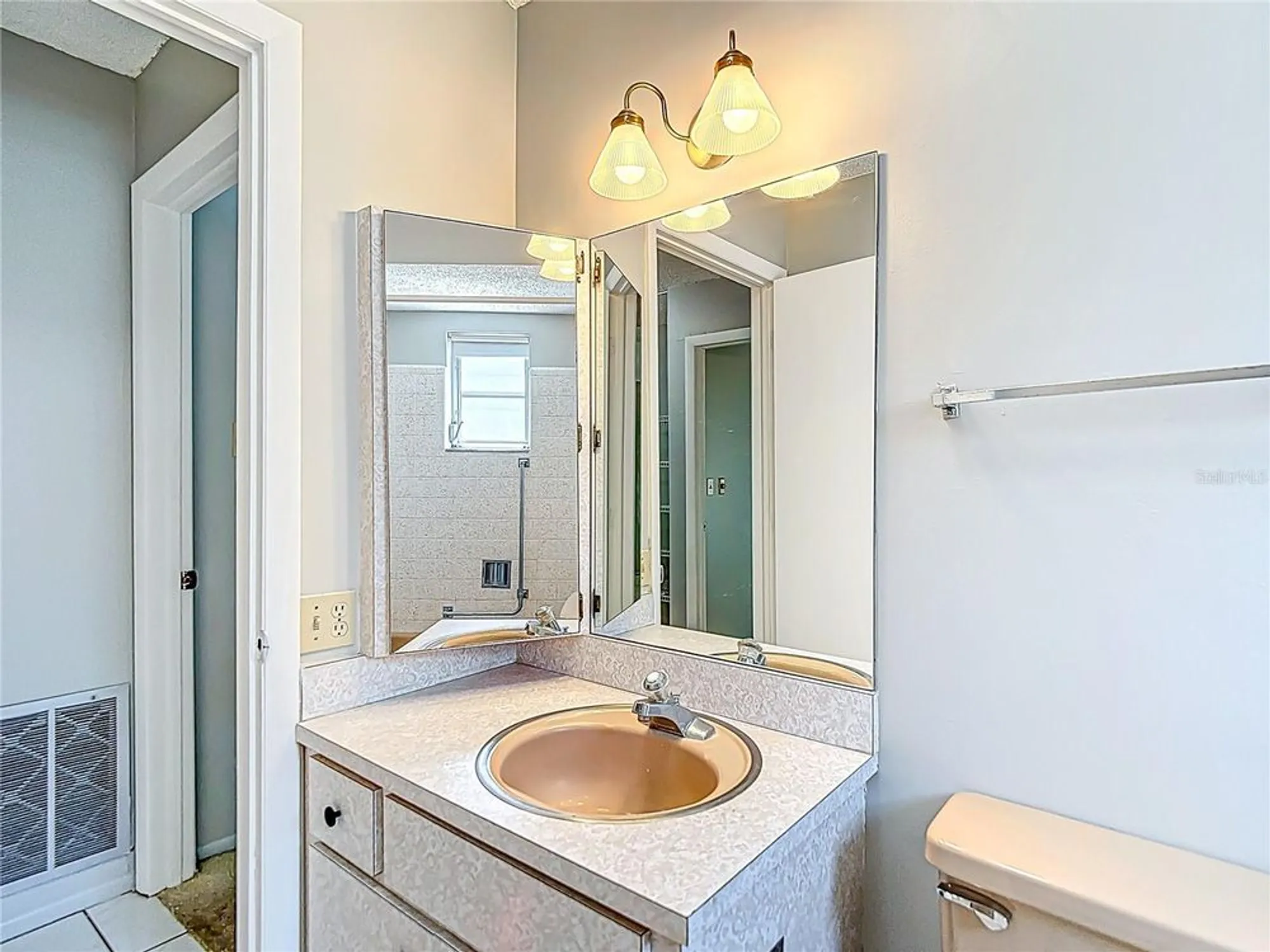 Property Slideshow image 35 of 51 | 10819 los santos dr, Port Richey, FL, 34668