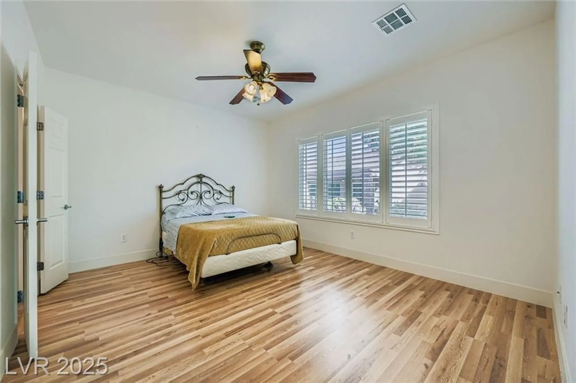 Property Slideshow image 16 of 45 | 7824 starthroat ct, North Las Vegas, NV, 89084