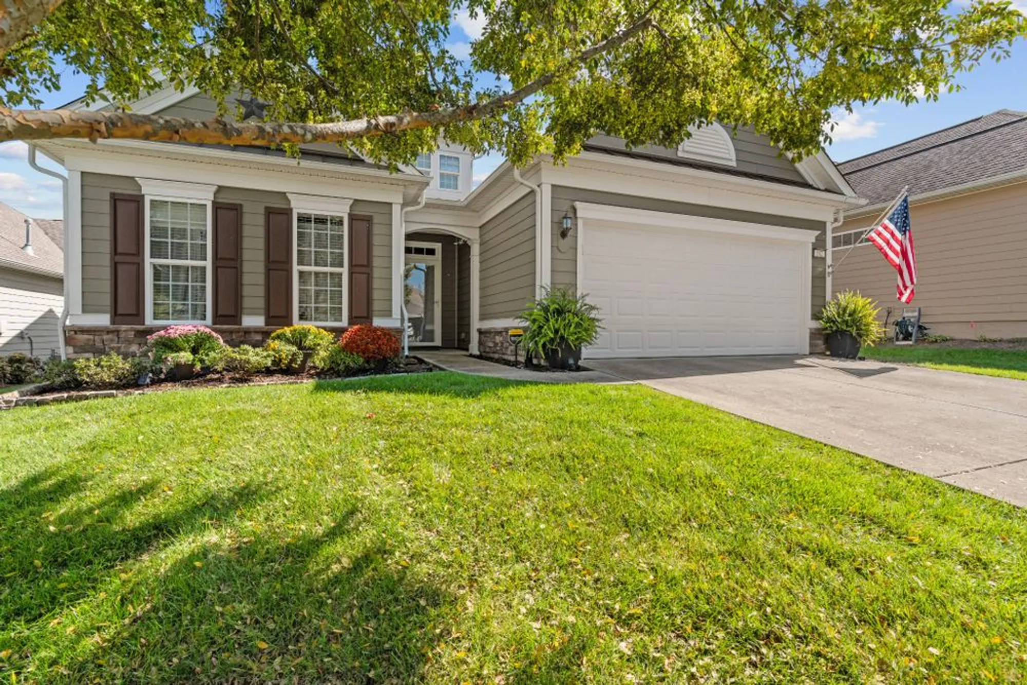 Property Slideshow image 5 of 84 | 102 drummers way, Mount Juliet, TN, 37122